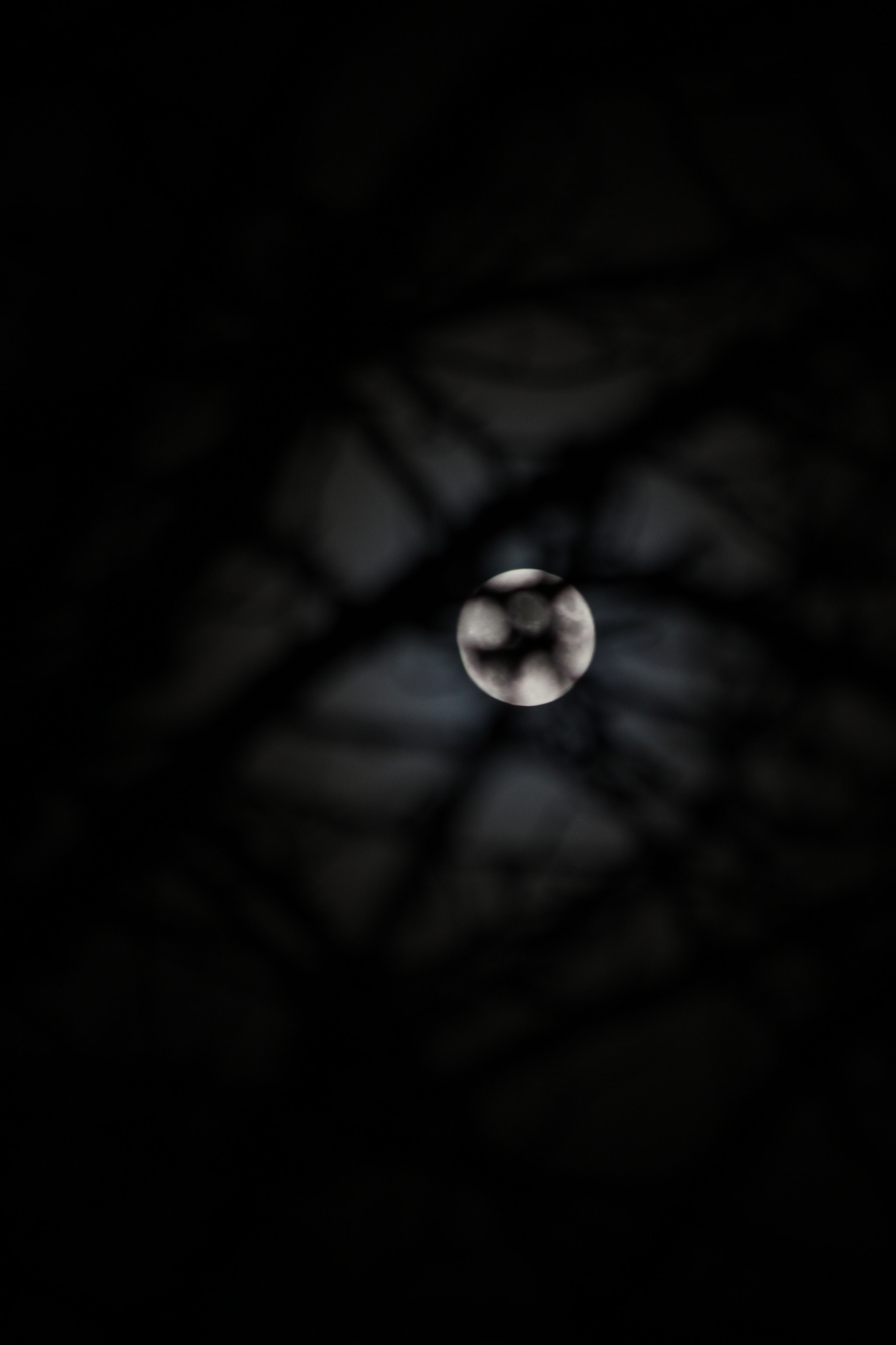 Canon EF-S 55-250mm F4-5.6 IS sample photo. Lines of the moon 2 photography