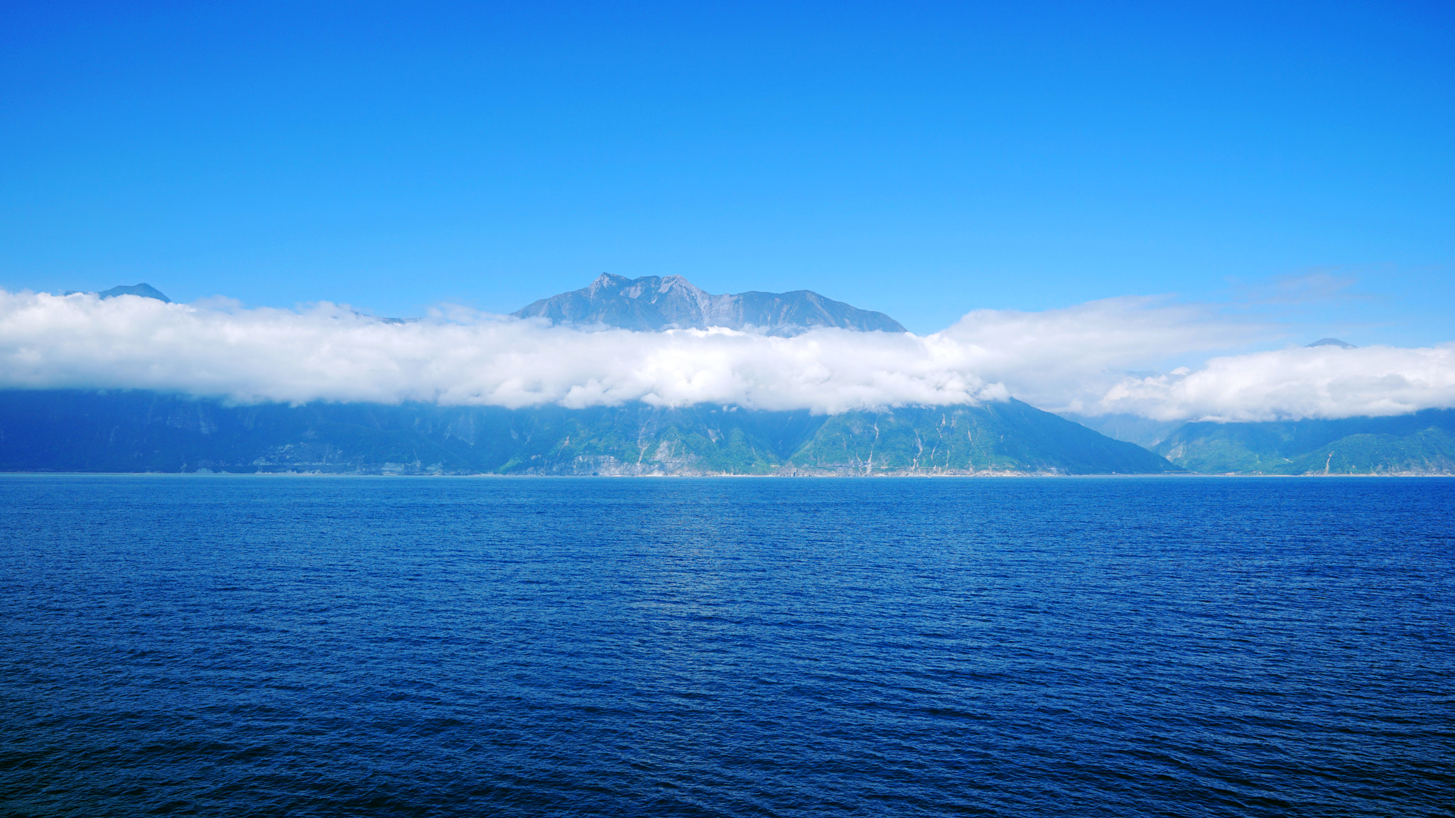 Sony FE 24-70mm F2.8 GM sample photo. Cingshuei cliff photography