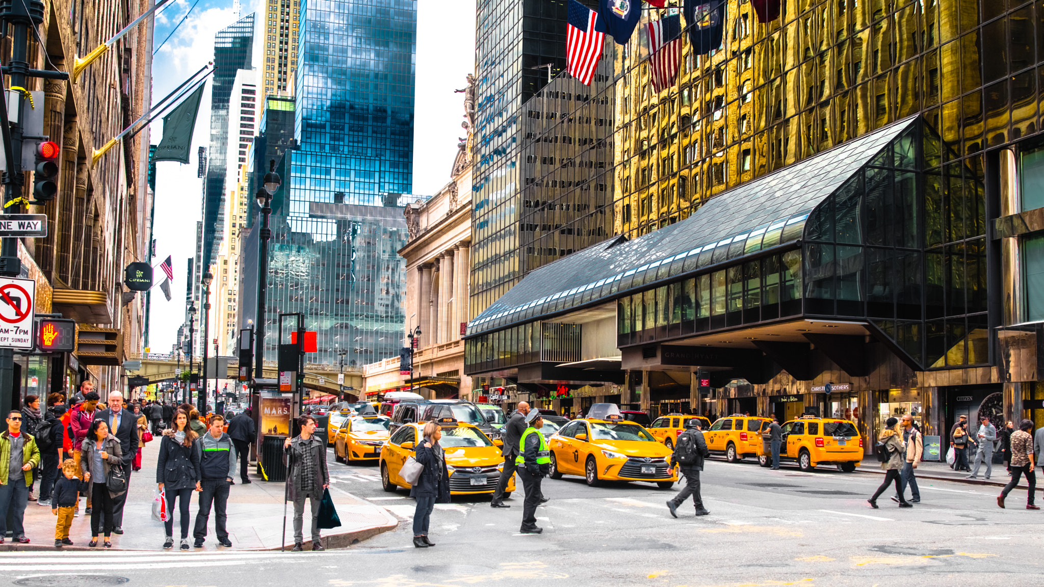 Canon EF 24-70mm F2.8L II USM sample photo. Nyc photography