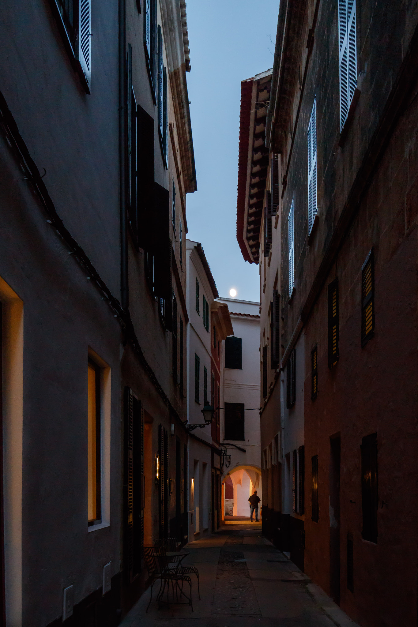 Canon EF-M 11-22mm F4-5.6 IS STM sample photo. Evening in cuitadella photography