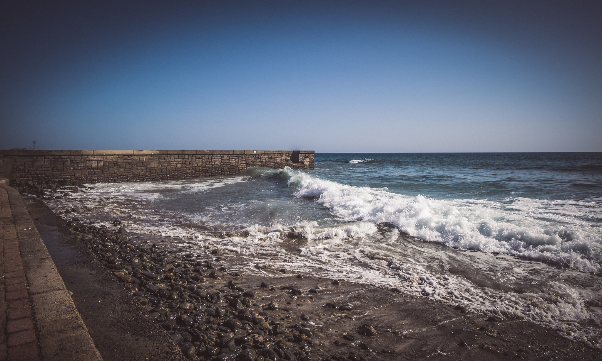 Fujifilm XC 16-50mm F3.5-5.6 OIS sample photo. Rough atlantic ocean photography