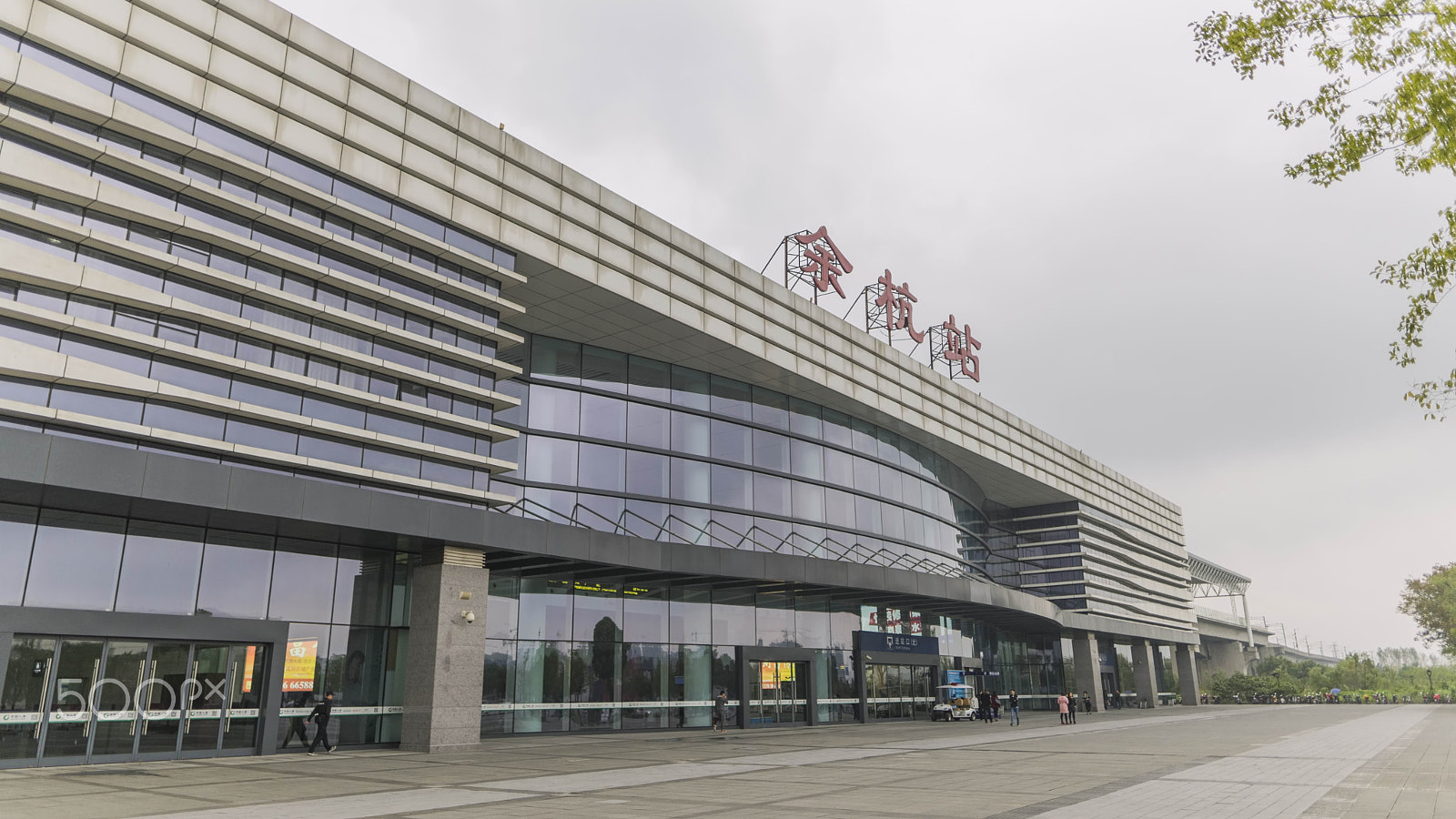 Sigma 24mm F1.4 DG HSM Art sample photo. Yuhang railway station photography