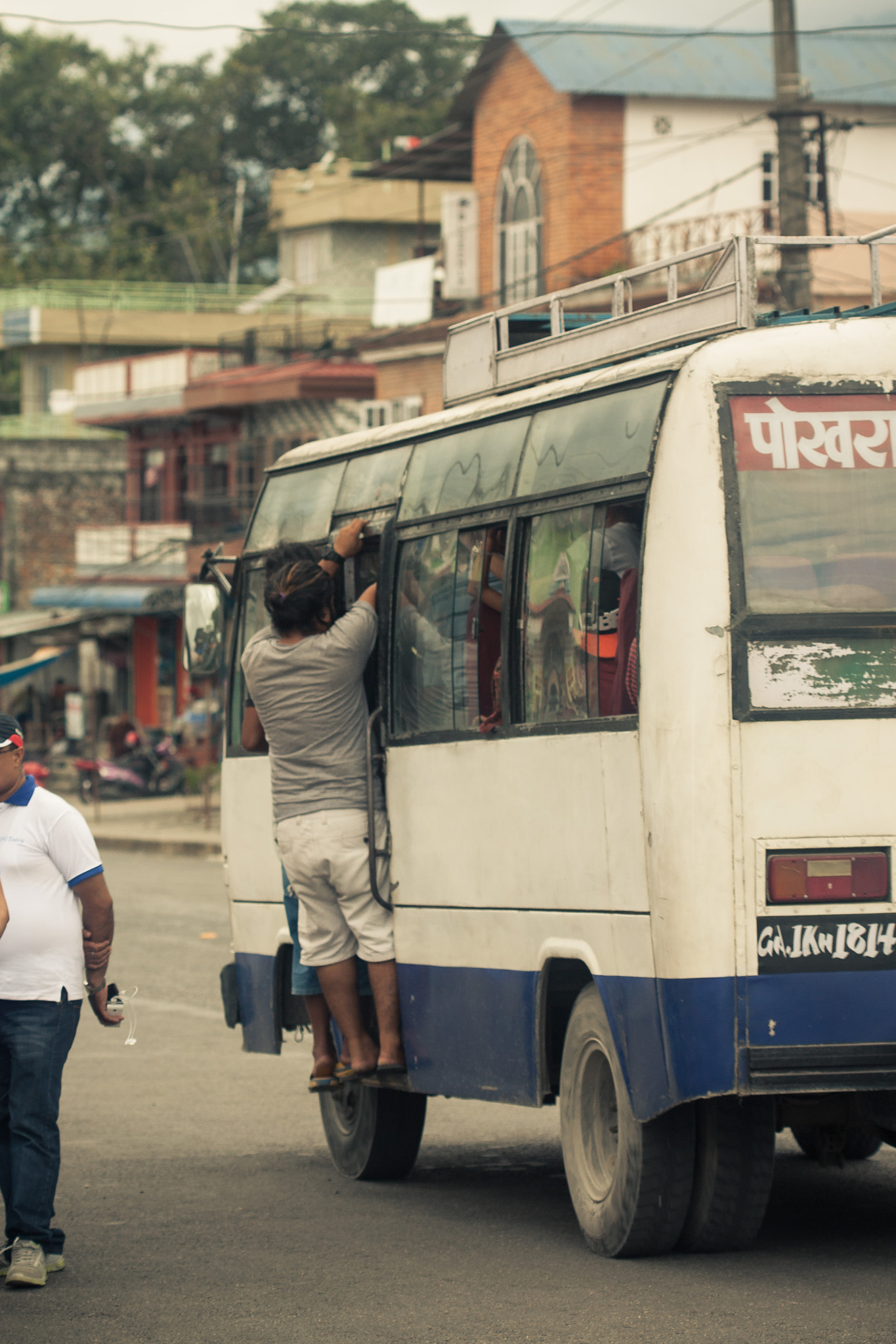 Canon EOS 450D (EOS Rebel XSi / EOS Kiss X2) + Canon EF 100mm F2.8 Macro USM sample photo. Transport in pokhara nepal photography