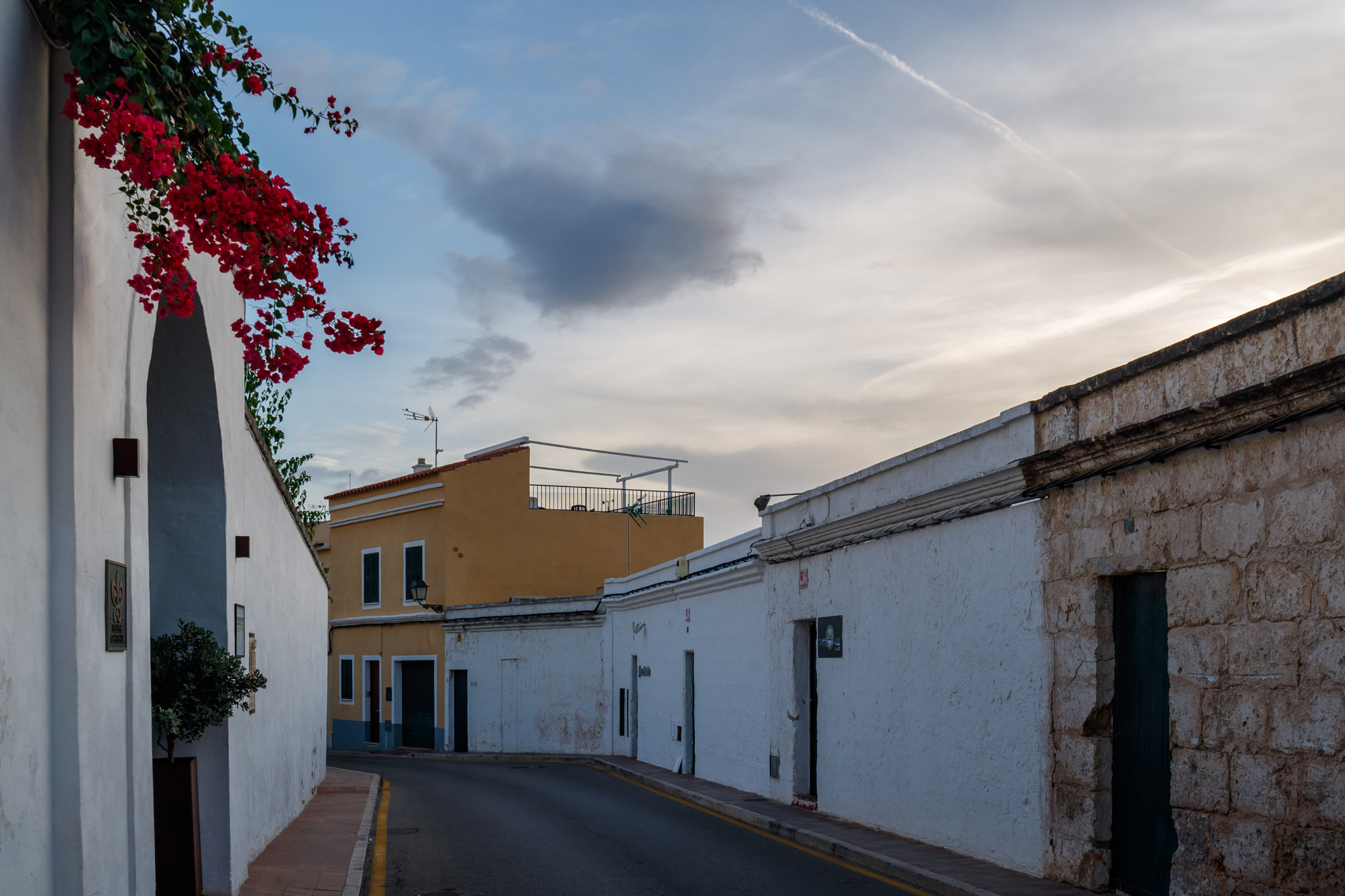 Canon EF-M 11-22mm F4-5.6 IS STM sample photo. Cuitadella photography