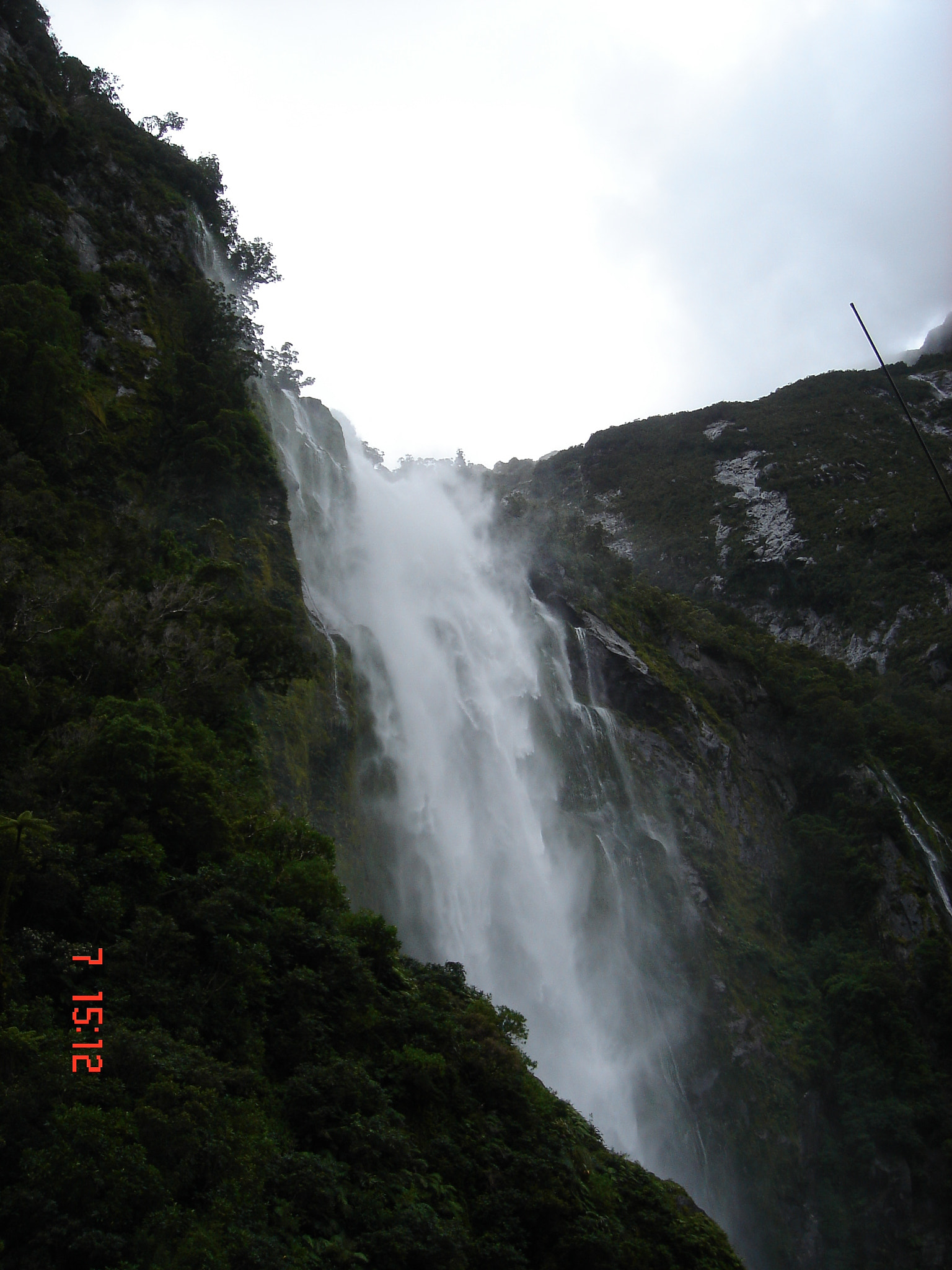 Sony DSC-T3 sample photo. Fiordland photography