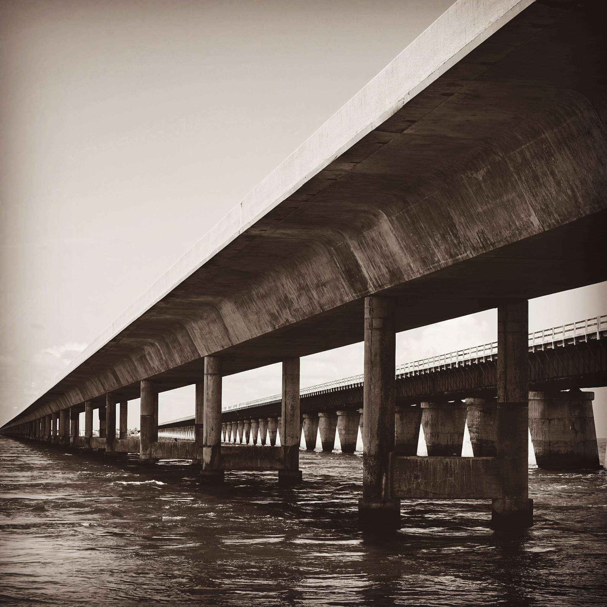 Sony a7 + Sony FE 70-200mm F4 G OSS sample photo. Old and new 7 mile bridge, marathon, florida keys usa photography