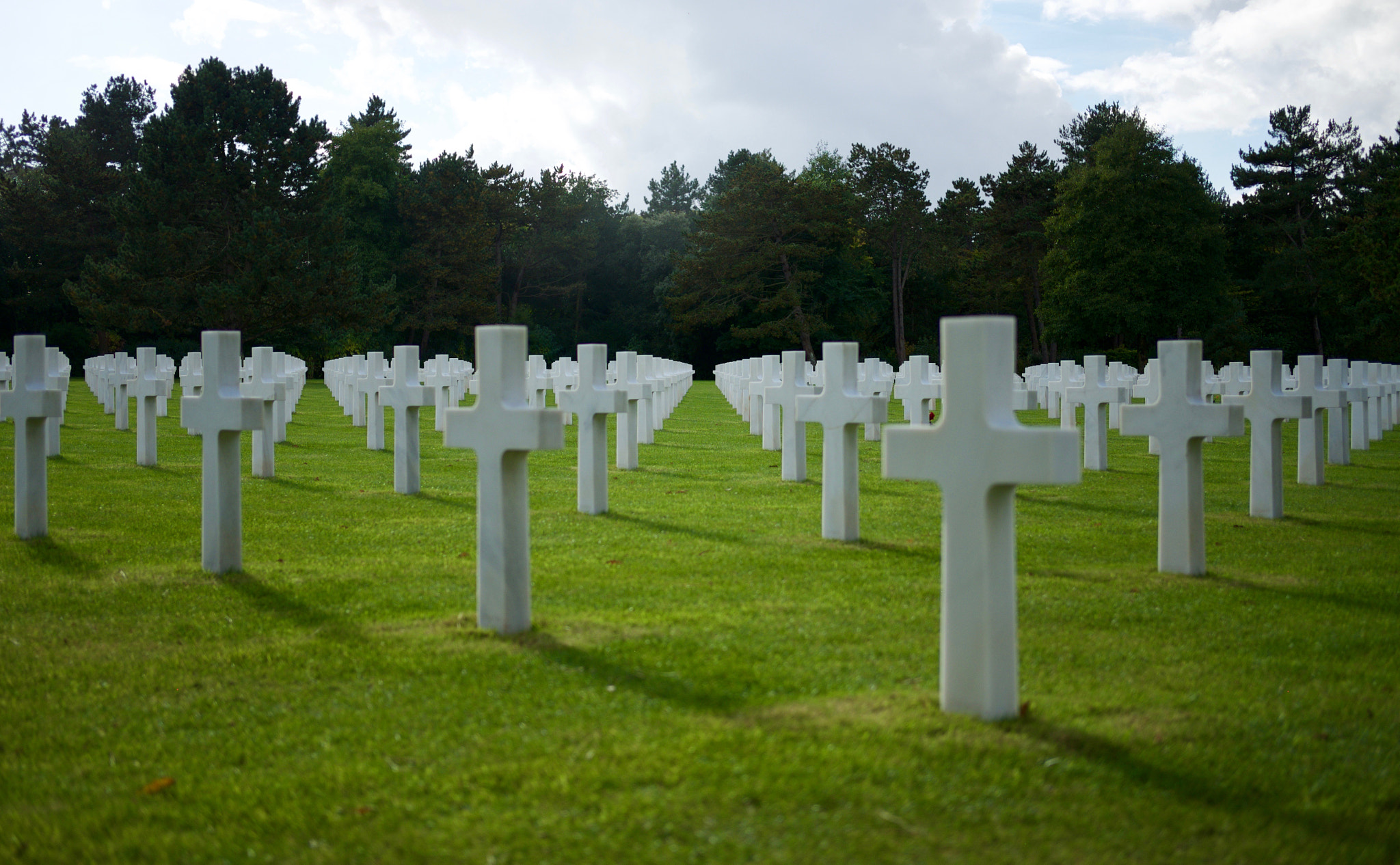 Fujifilm X-M1 + Fujifilm XF 35mm F2 R WR sample photo. Normandy american cemetery photography