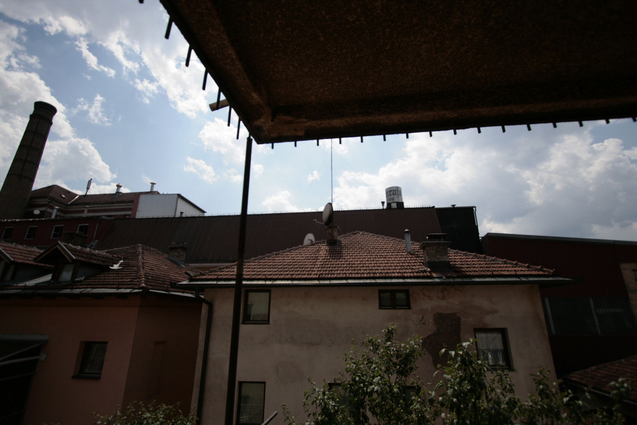 Canon EF-S 10-22mm F3.5-4.5 USM sample photo. Sarajevo beer house photography