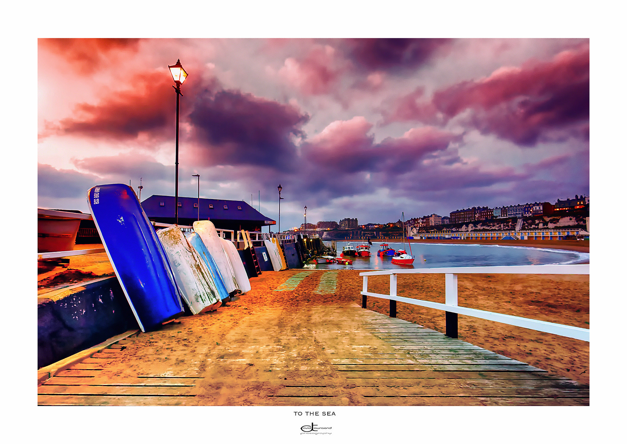 Canon EF 16-35mm F4L IS USM sample photo. To the sea  photography