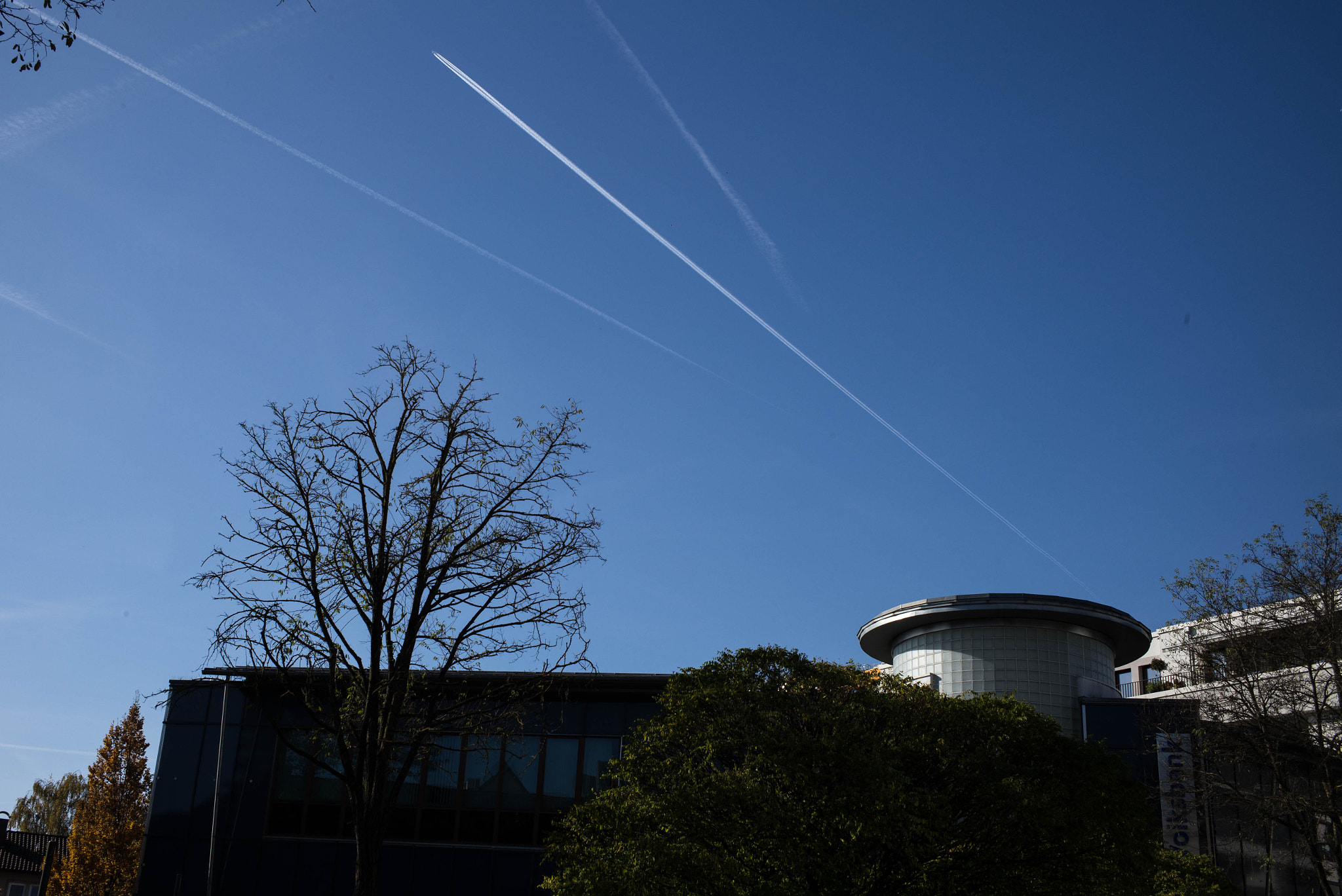 Summicron-M 1:2/35 ASPH. sample photo. Flight photography