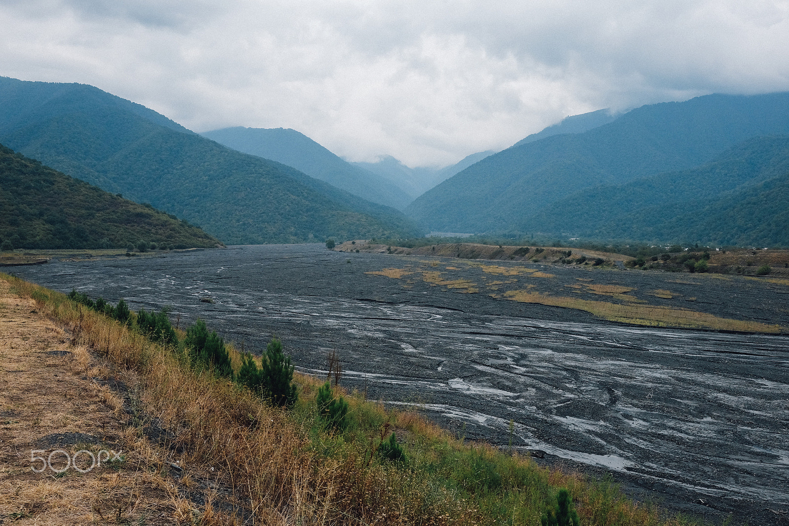 Fujifilm X-T1 + Fujifilm XF 27mm F2.8 sample photo. Parched river photography