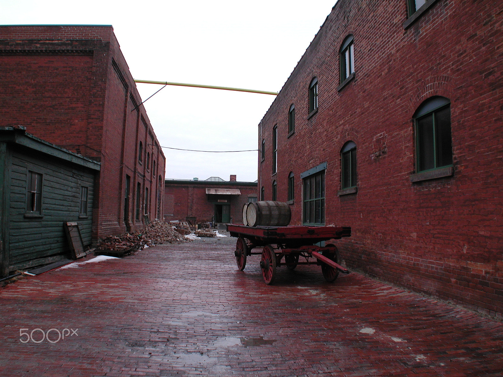 Nikon E990 sample photo. The distillery historic district toronto photography