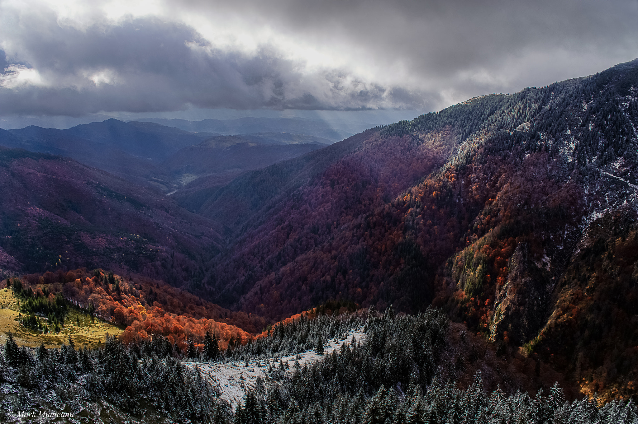 Nikon D3 + AF Zoom-Nikkor 28-85mm f/3.5-4.5 sample photo. Fall vs winter photography