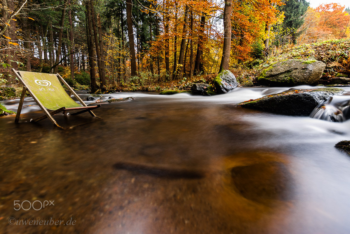 Pentax K10D + Sigma 10-20mm F3.5 EX DC HSM sample photo. Sit down for a while and share a smile photography