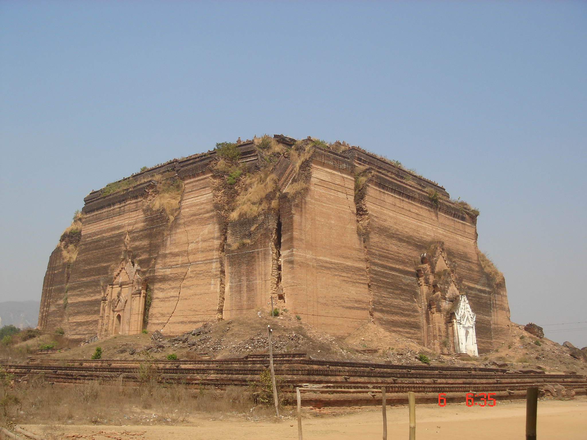 Sony DSC-T3 sample photo. Myanmar photography