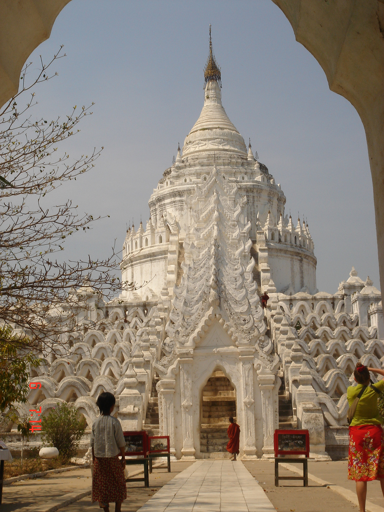Sony DSC-T3 sample photo. Myanmar photography