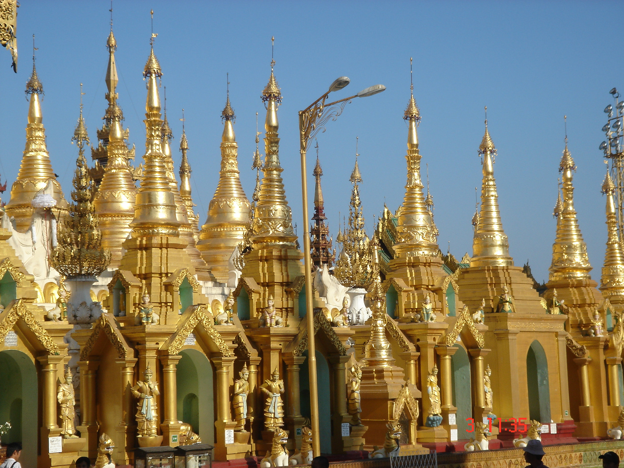 Sony DSC-T3 sample photo. Myanmar photography
