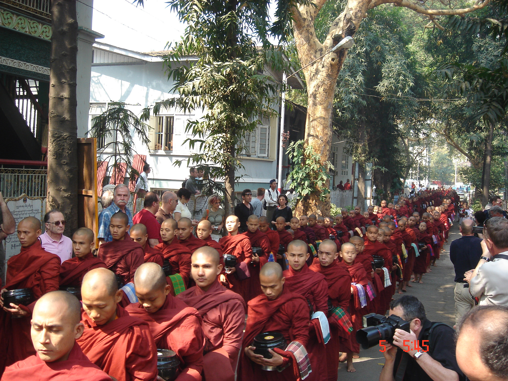 Sony DSC-T3 sample photo. Myanmar photography