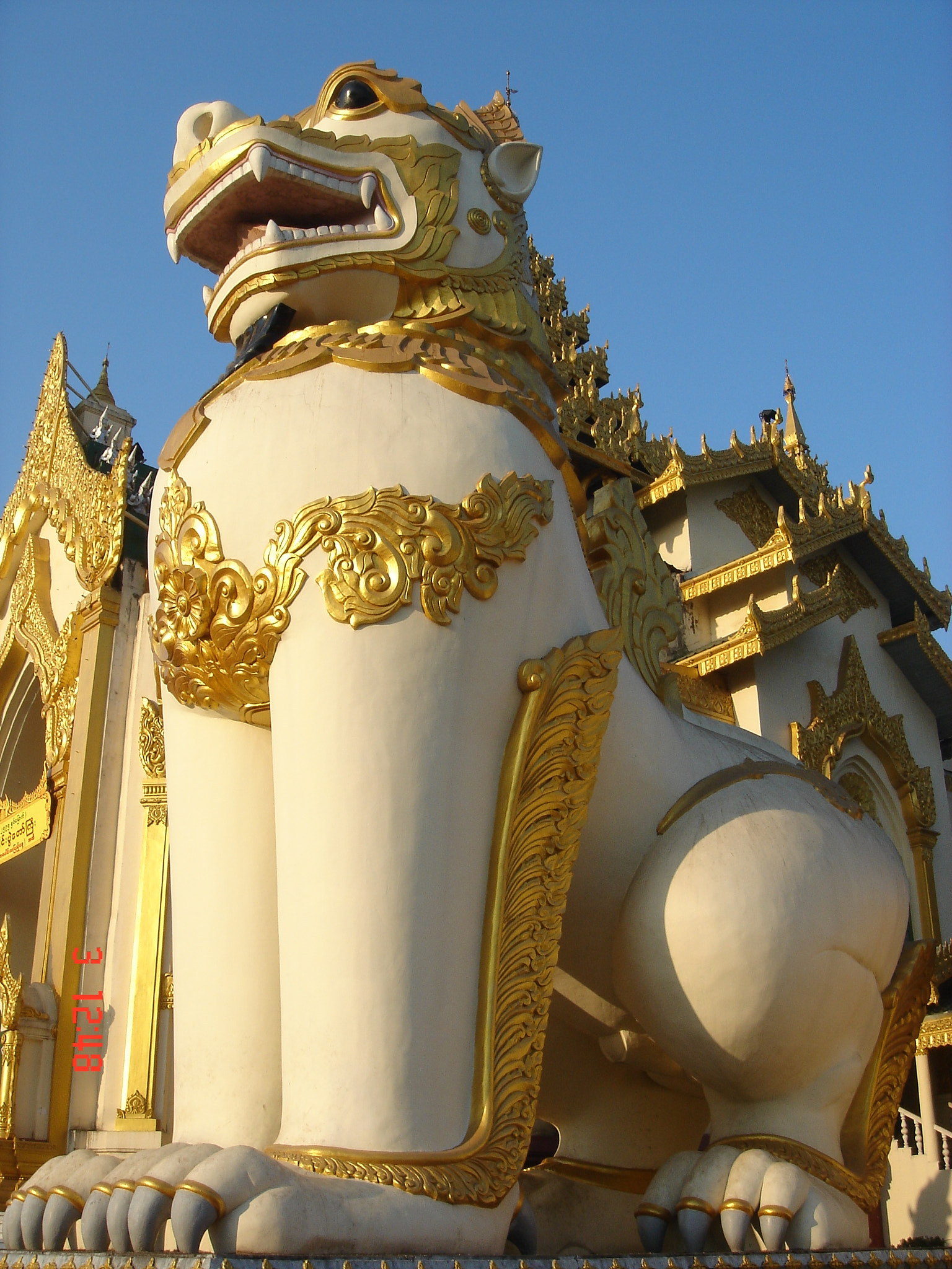 Sony DSC-T3 sample photo. Myanmar photography