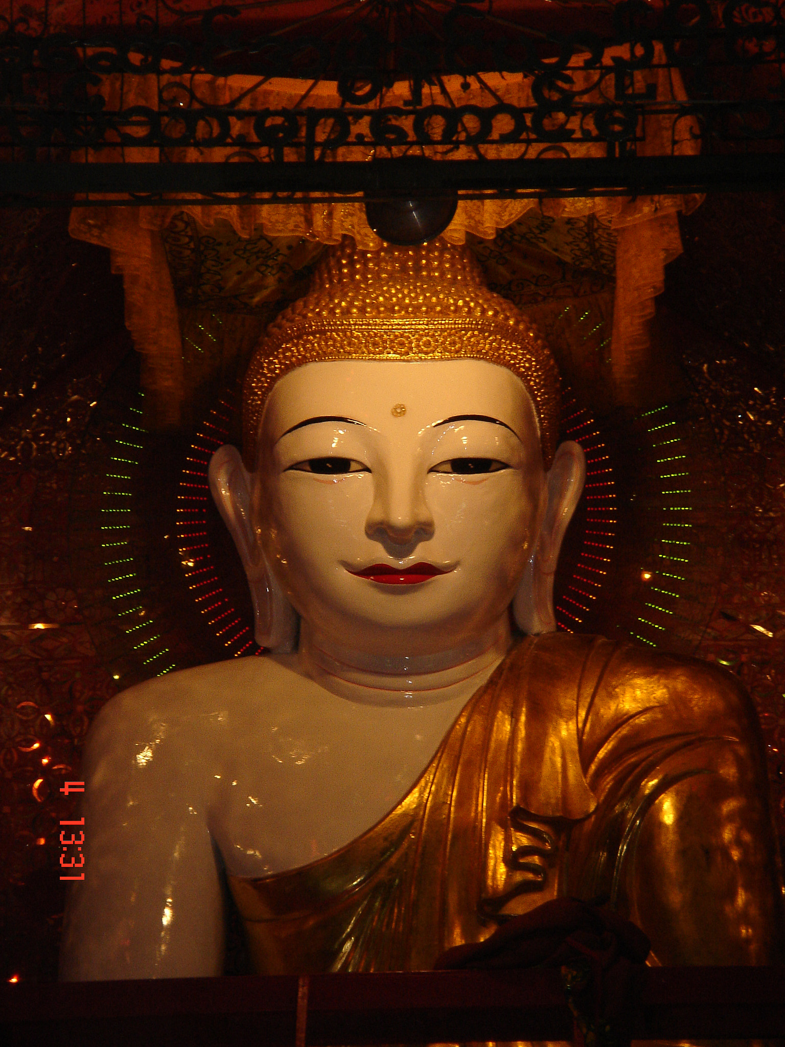 Sony DSC-T3 sample photo. Myanmar photography