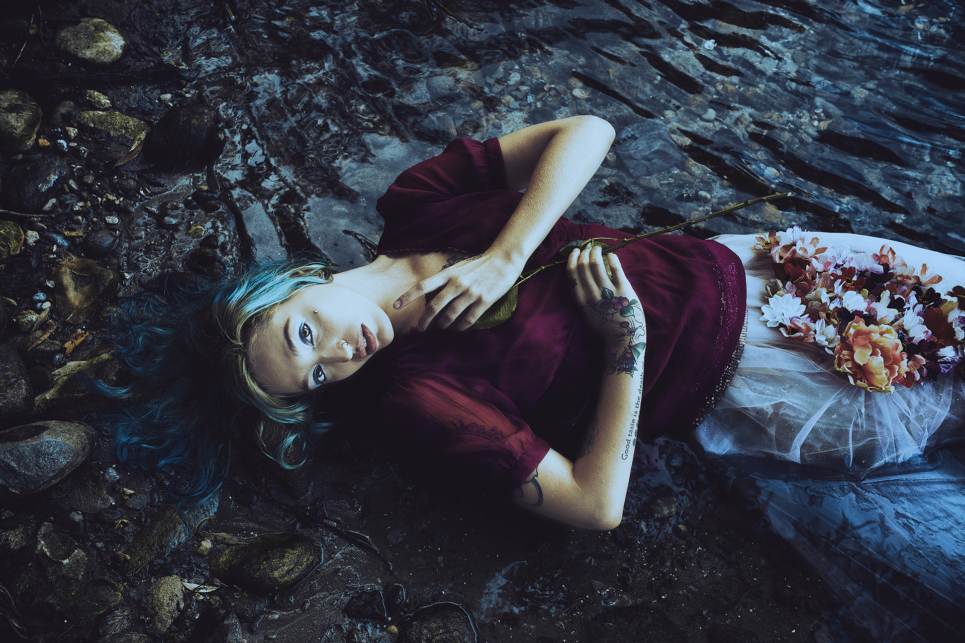 Sony a7 + Sony Distagon T* FE 35mm F1.4 ZA sample photo. Brisen in the magic wood photography