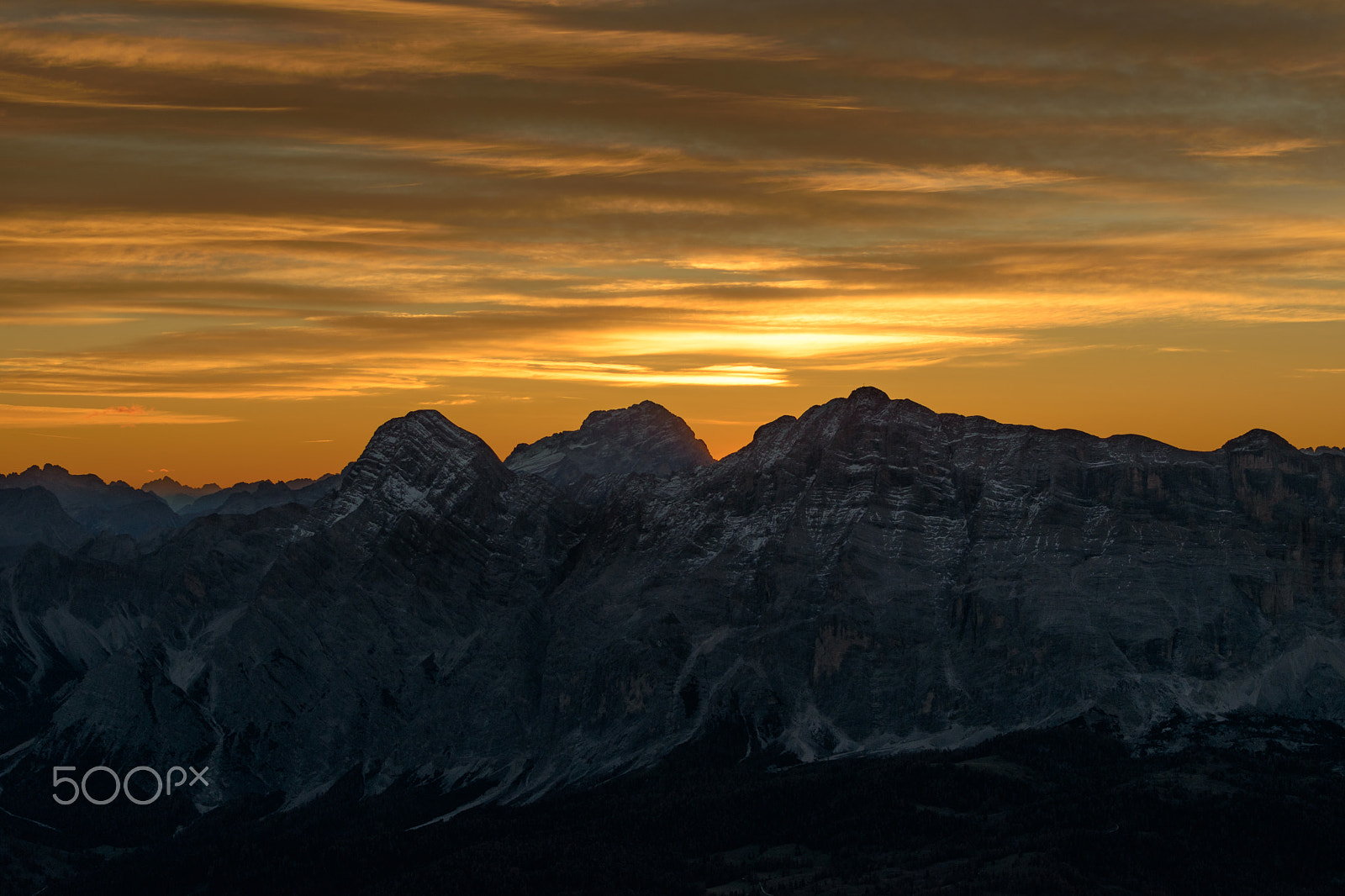 Nikon AF-S Nikkor 70-200mm F4G ED VR sample photo. Sunrise on the top of peitlerkofel (dolomites) photography