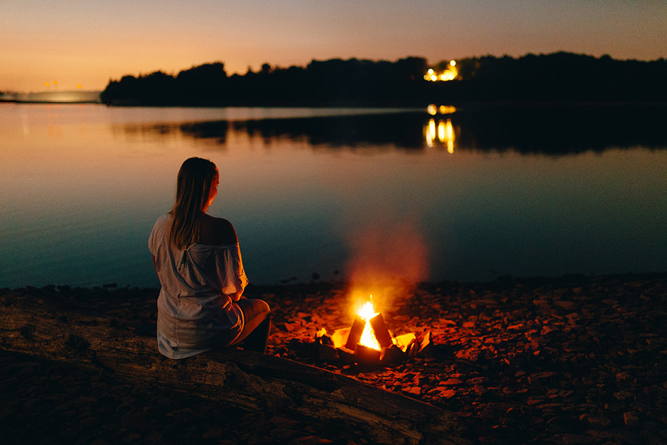 Sigma 35mm F1.4 DG HSM Art sample photo. Campfire romance photography