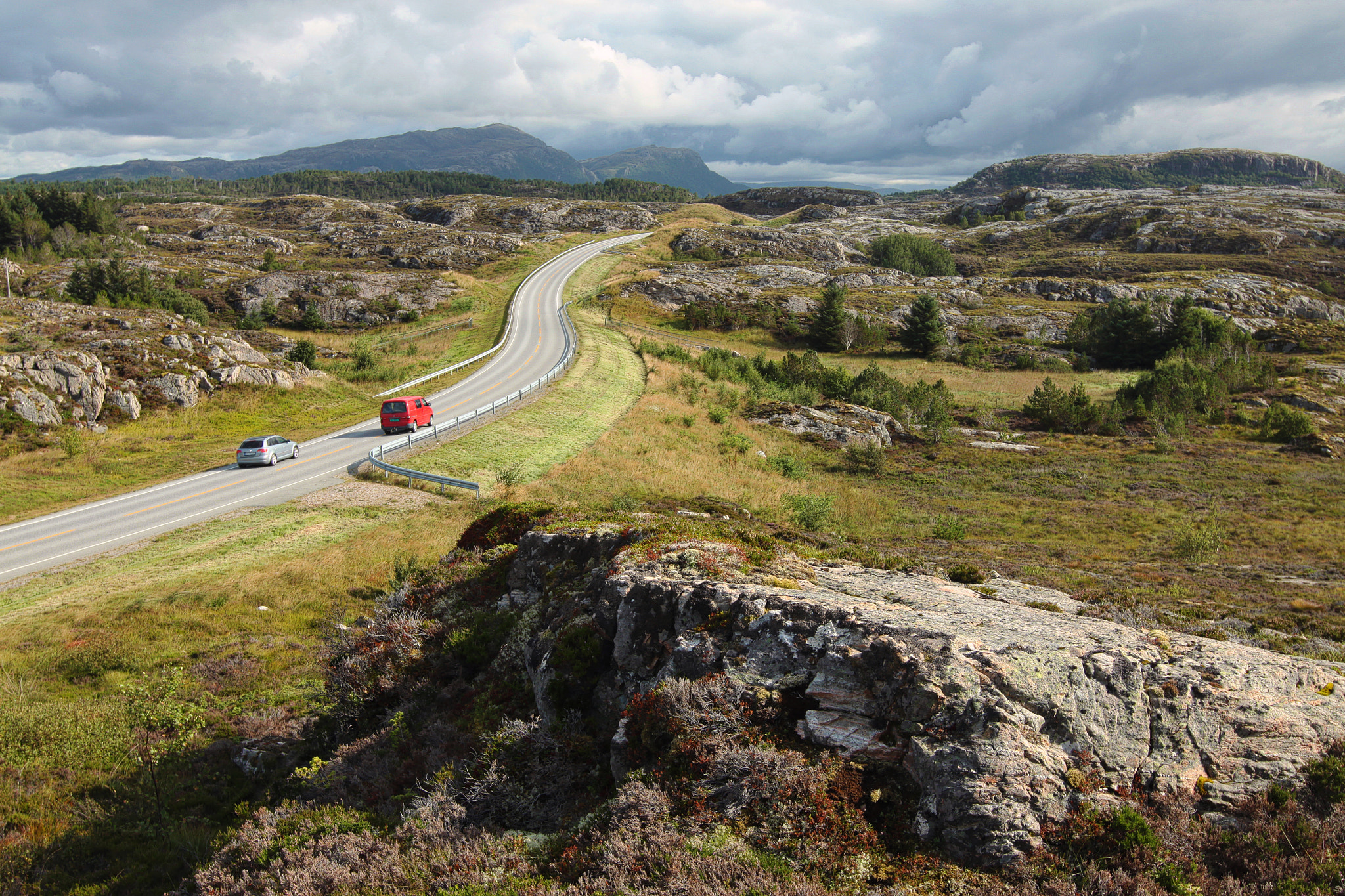 Canon EOS 50D + Canon EF 16-35mm F2.8L II USM sample photo. The beginning of the atlantic road photography