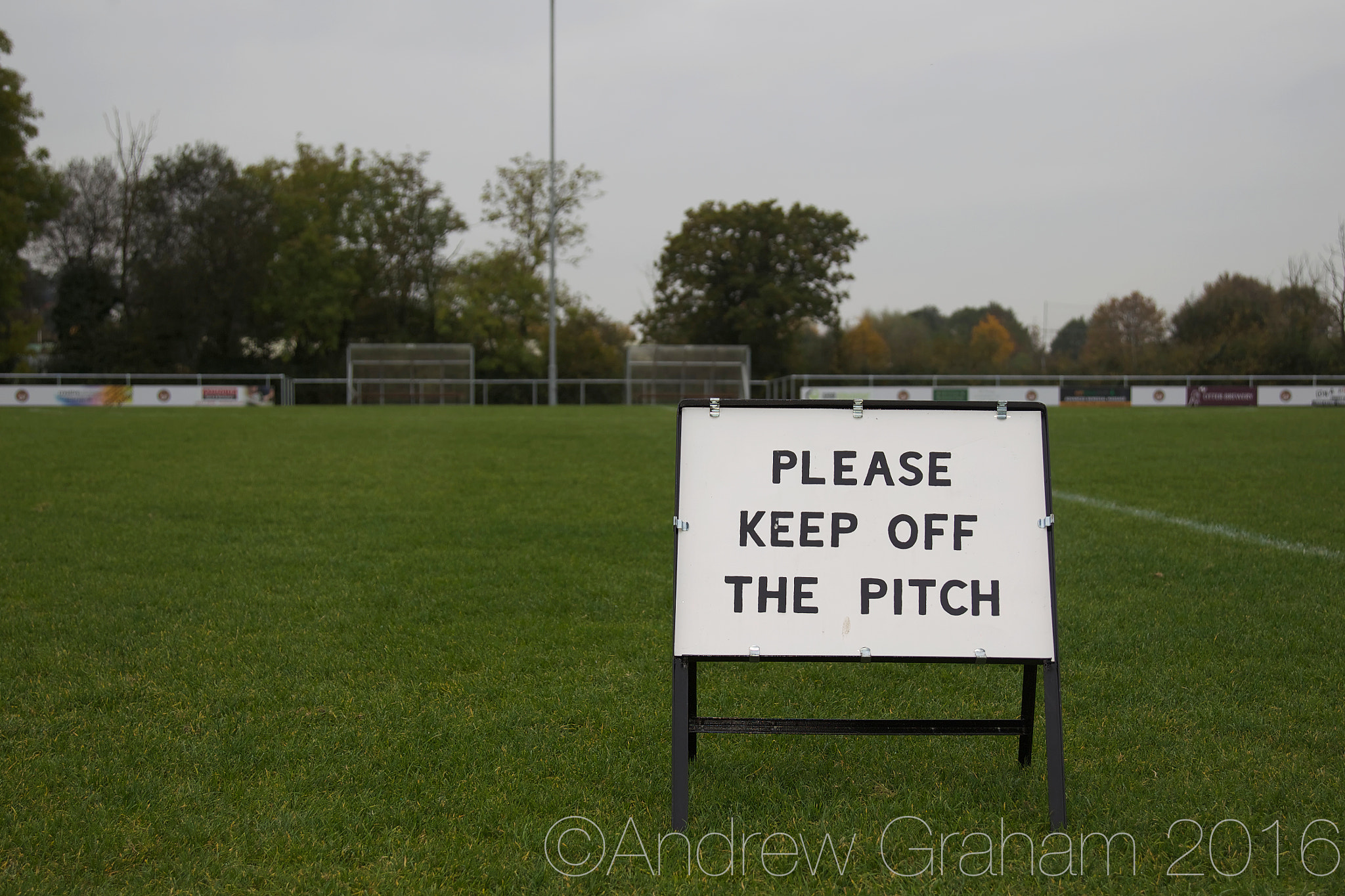 Canon EOS-1D Mark IV sample photo. Warning sign photography