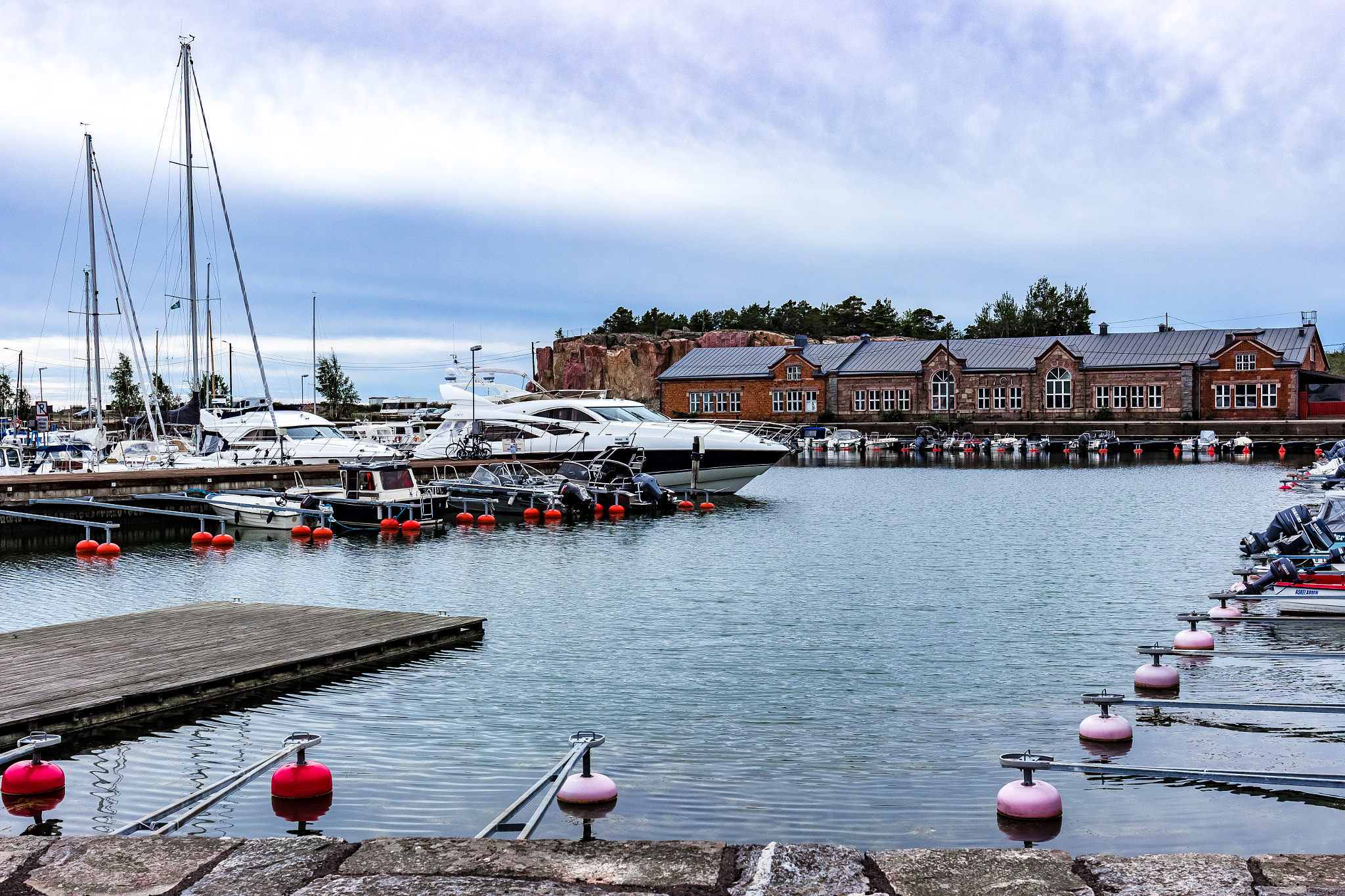 Canon EF 24-70mm F4L IS USM sample photo. Seaport in hanko, finland photography