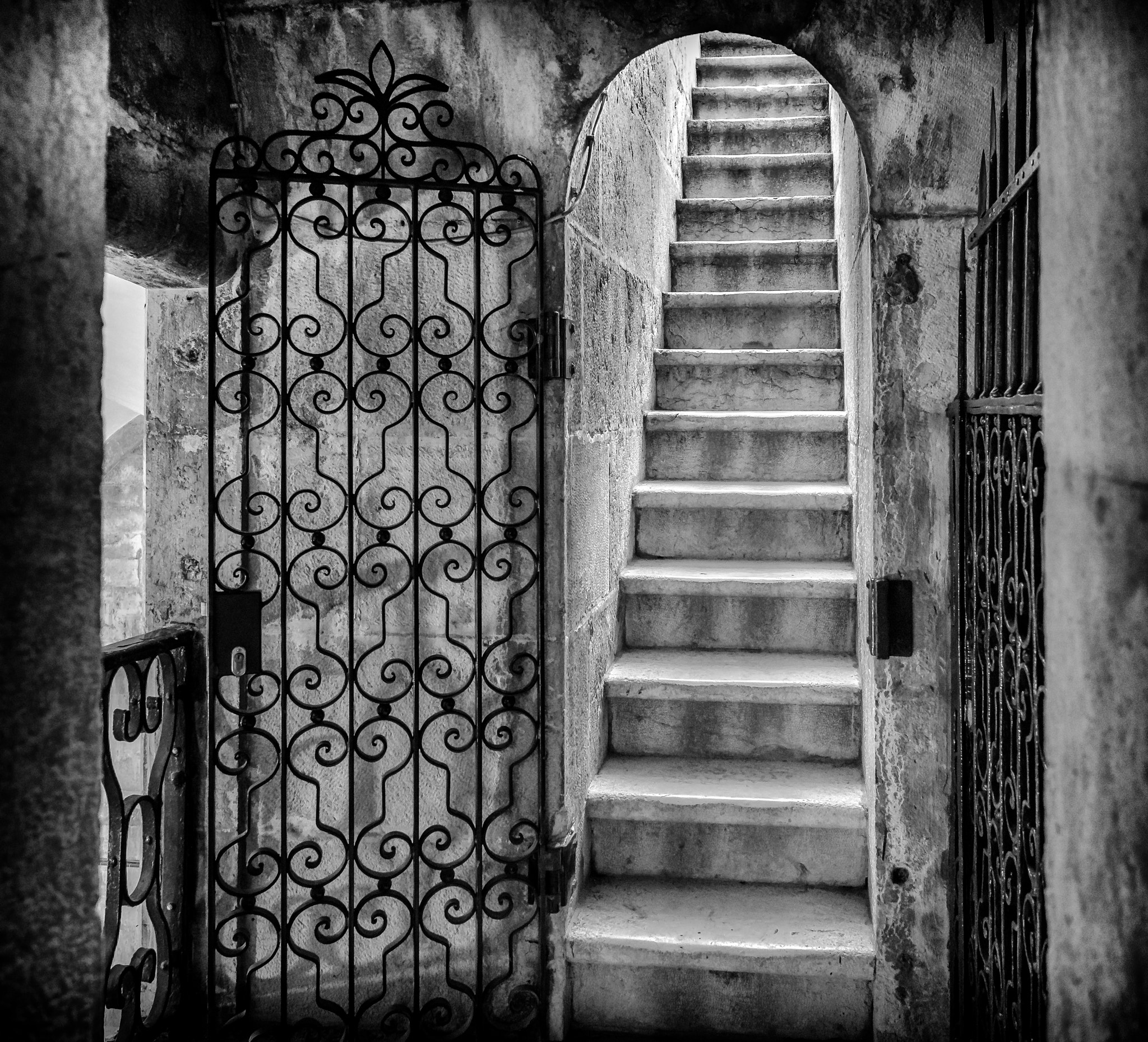 Olympus PEN E-P5 sample photo. The staircase photography