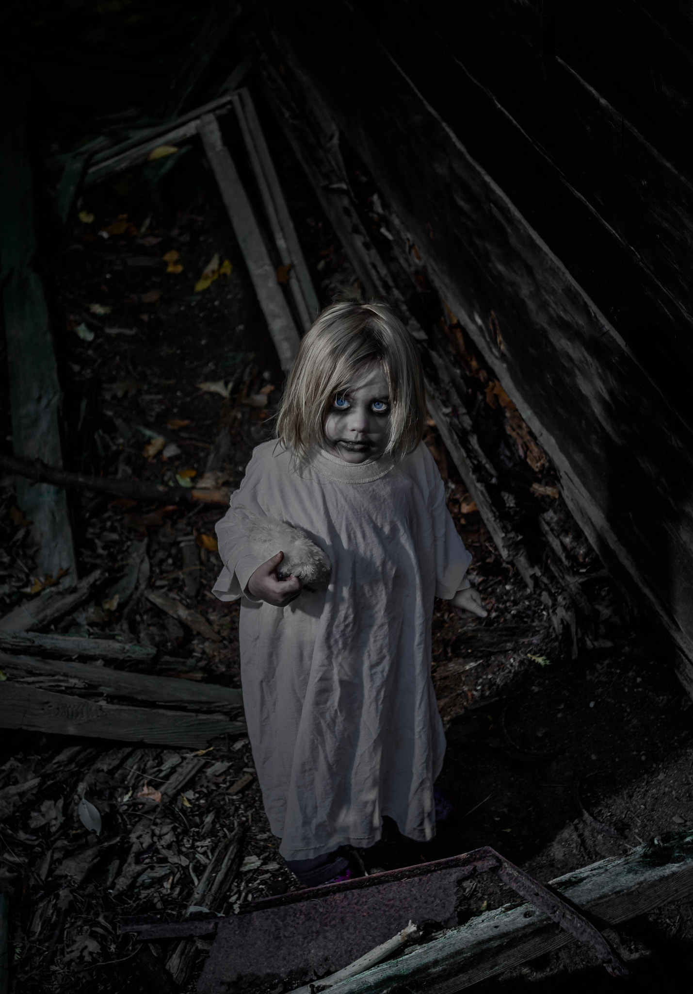 Canon EOS 5D Mark II sample photo. Daddy's little ghost!!! photography