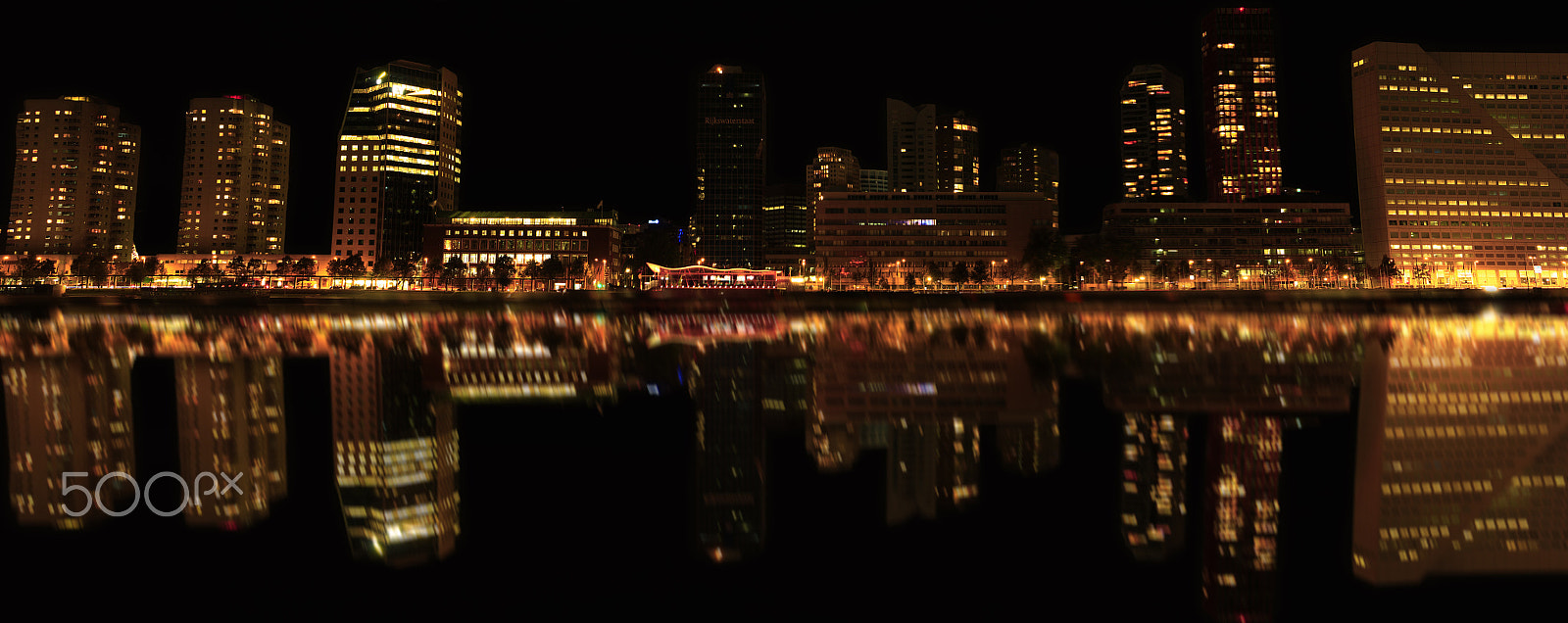 Canon EF-S 55-250mm F4-5.6 IS sample photo. Rotterdam building photography