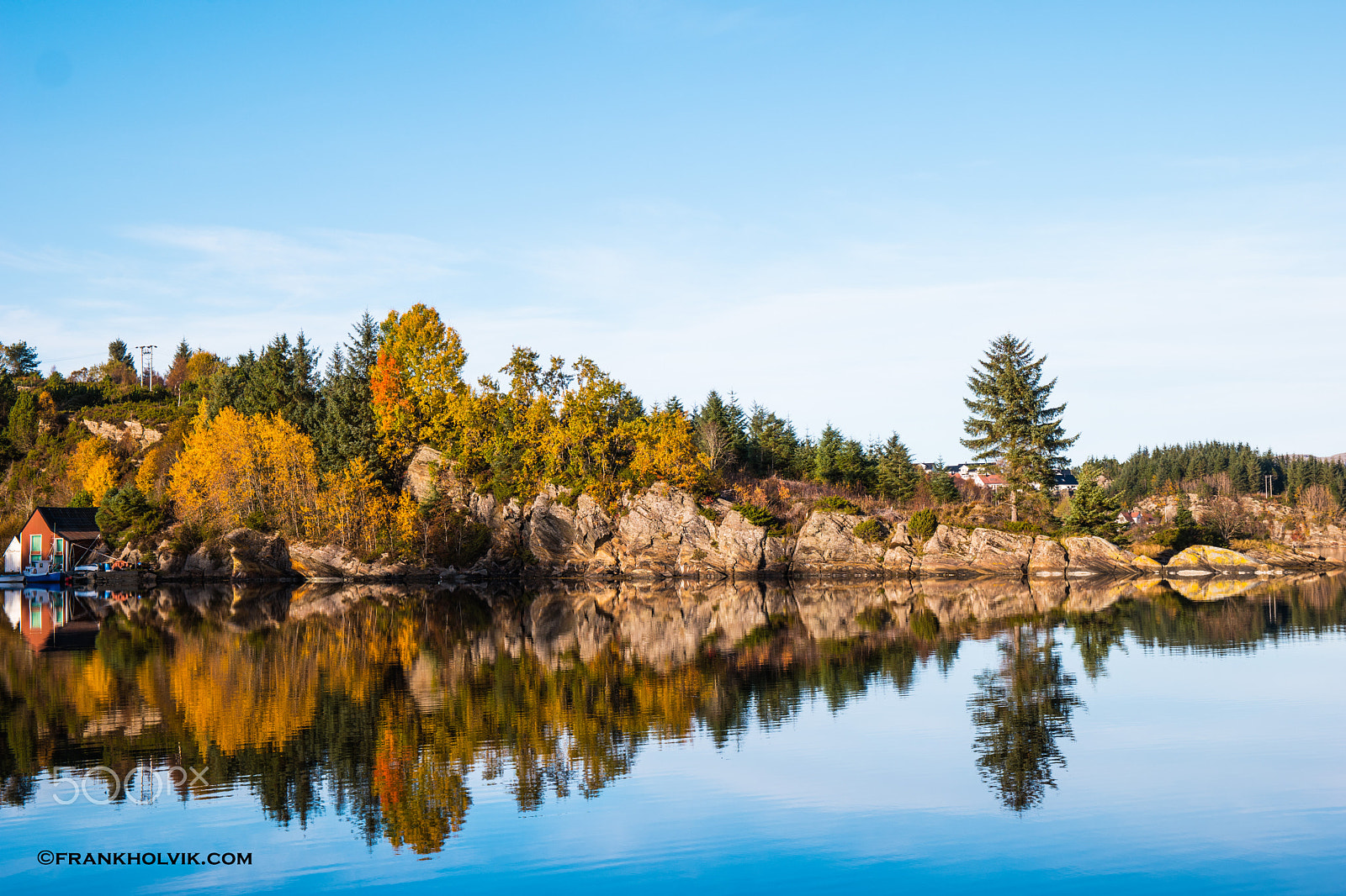 Samsung NX 16-50mm F2.0-2.8 S ED OIS sample photo. Autumn reflection photography