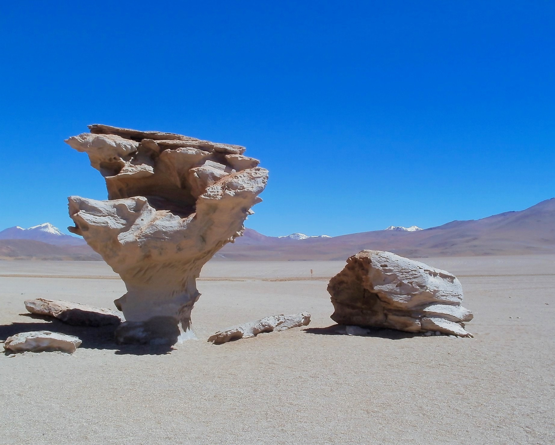 Olympus FE47,X43 sample photo. The desert of  dali. photography