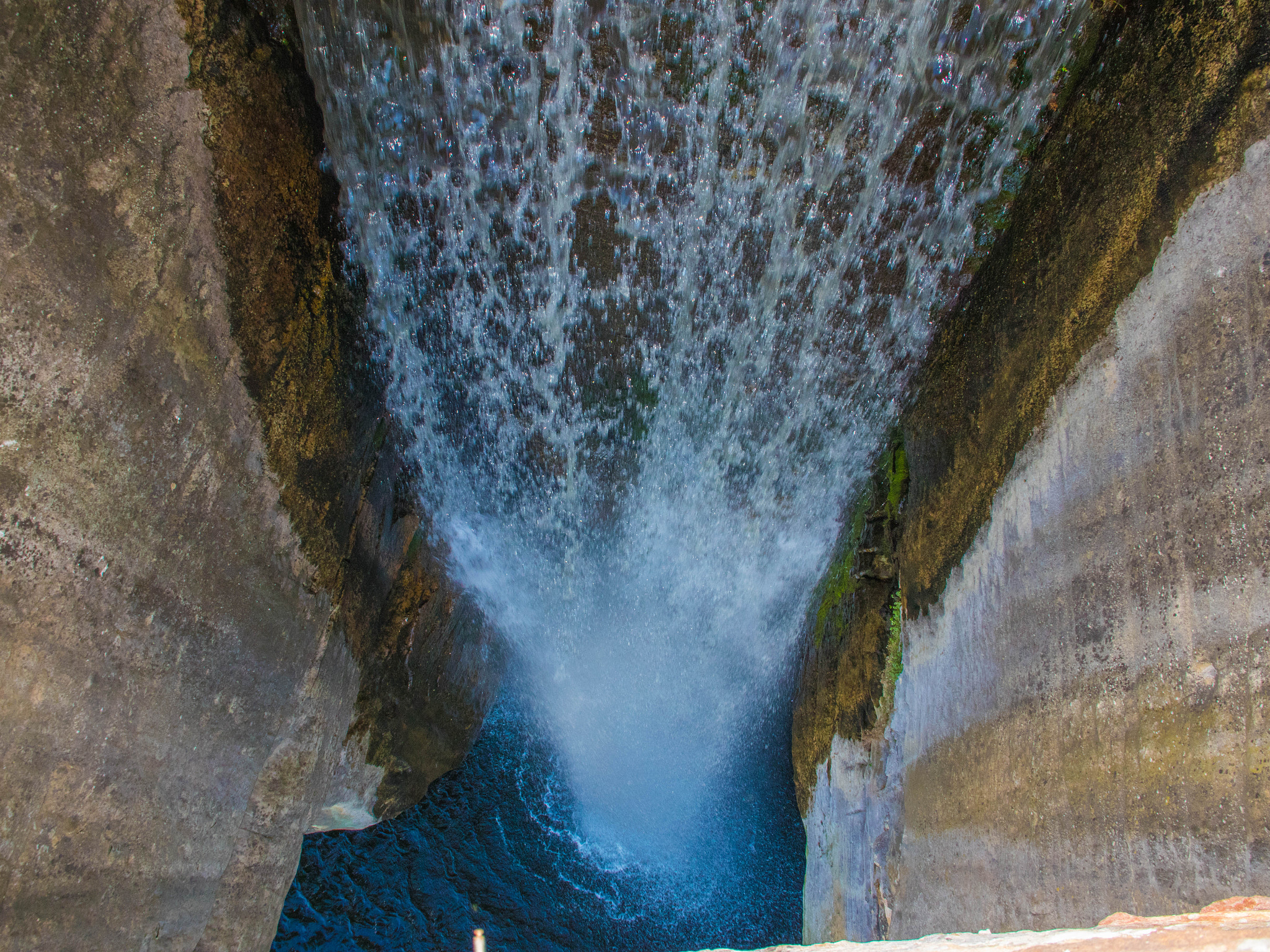 Canon EF-S 18-135mm F3.5-5.6 IS sample photo. Lookout mountain waterfall photography
