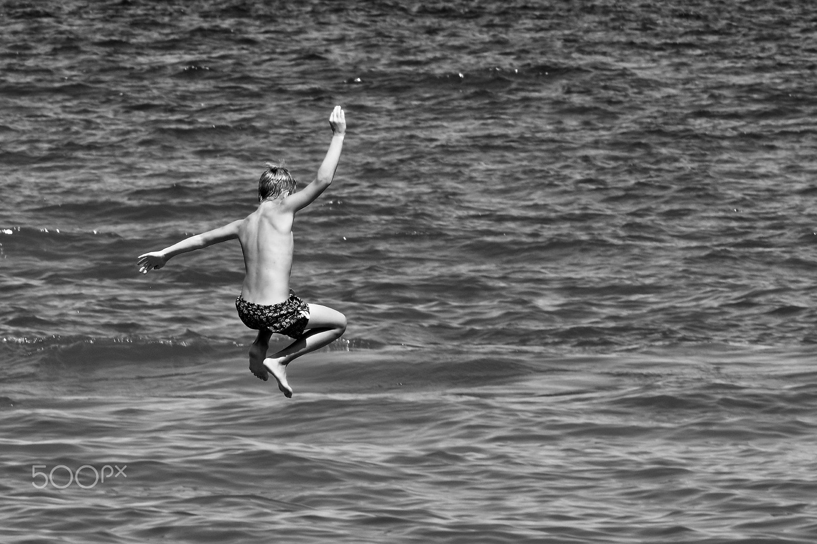Nikon D7100 + AF Nikkor 180mm f/2.8 IF-ED sample photo. Water walker photography
