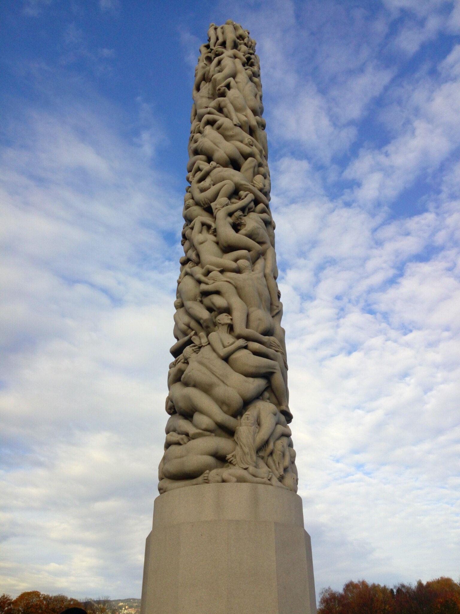 LG G Vista sample photo. Vigeland sculpture park. norway photography