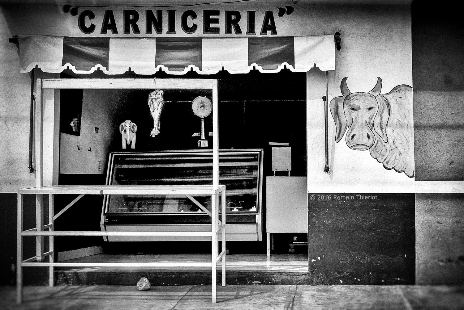 Nikon D200 sample photo. Butcher's shop in the "estado de mexico" photography