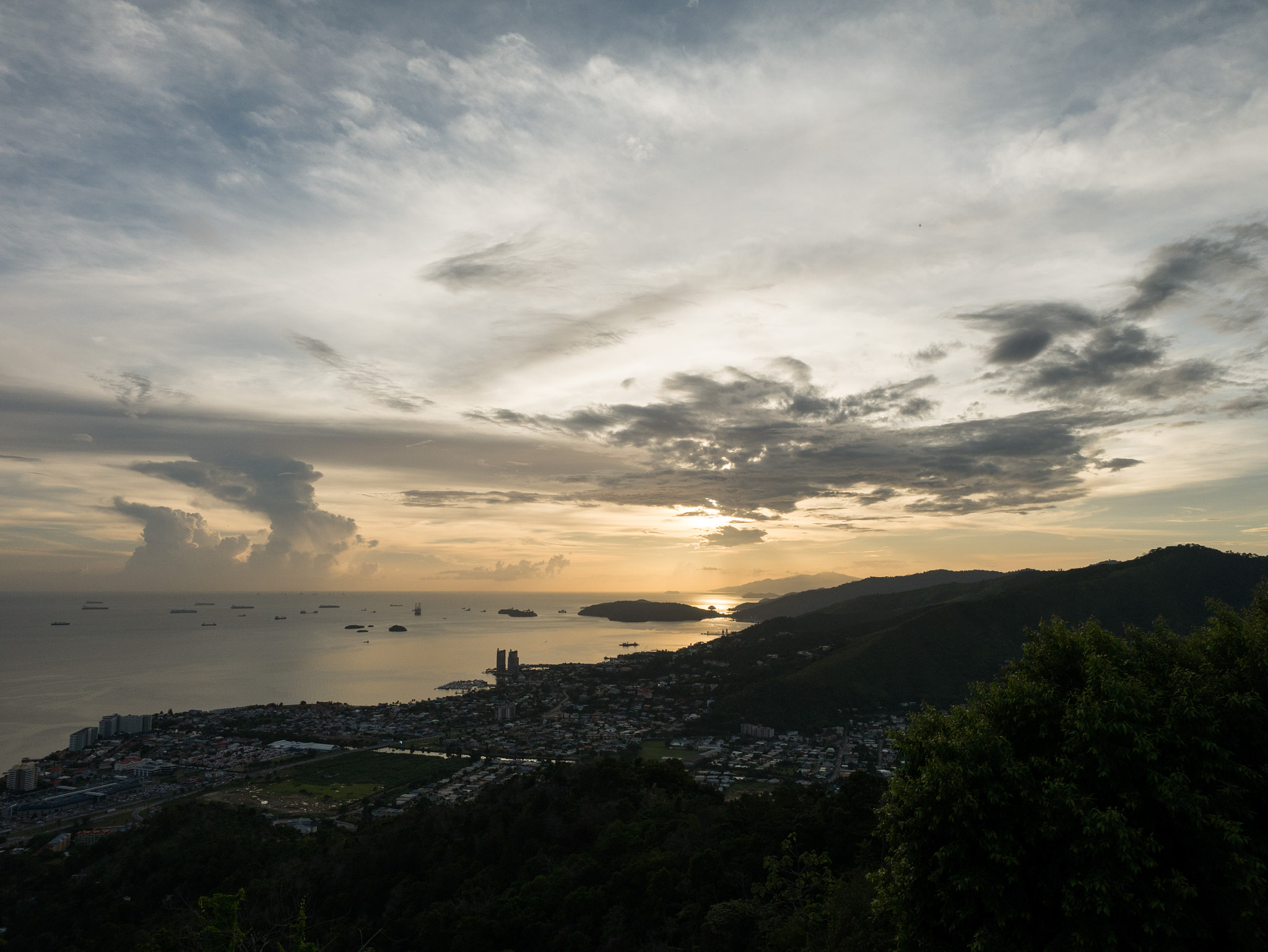 Panasonic Lumix DMC-G7 sample photo. Westmoorings sunset from fort george photography