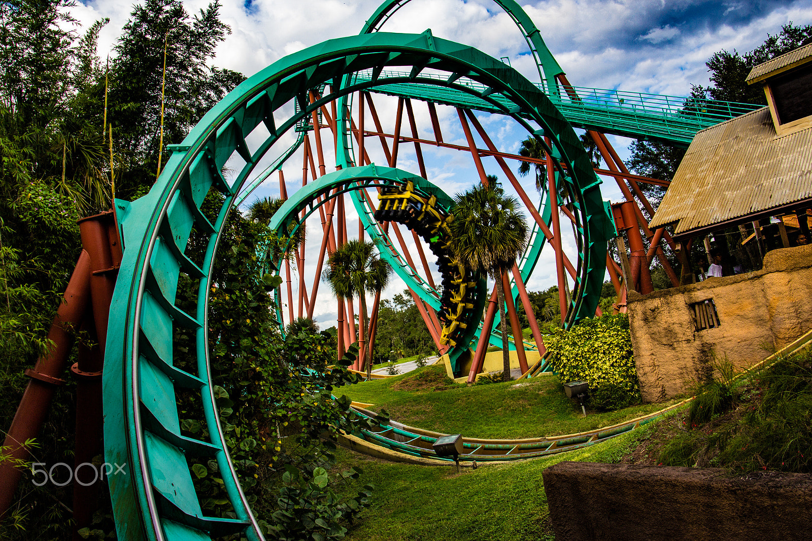 Canon EOS 600D (Rebel EOS T3i / EOS Kiss X5) sample photo. Upside down loop on a roller-coaster ride photography