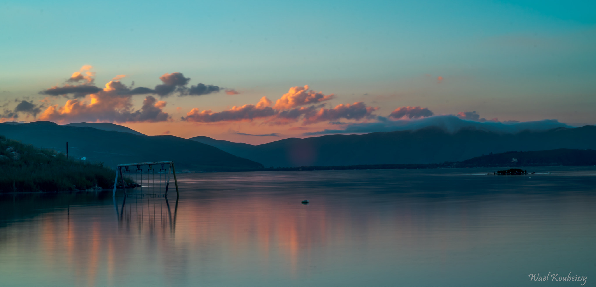Nikon D5500 + Nikon AF Nikkor 50mm F1.8D sample photo. Dusk by the lake photography