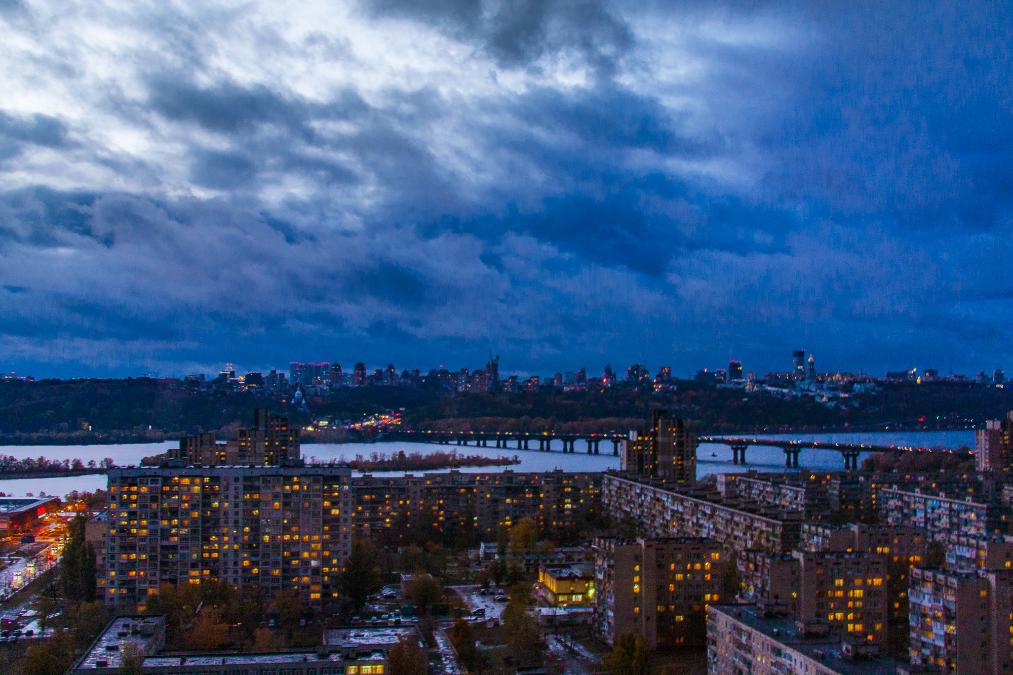 Canon EF 28-135mm F3.5-5.6 IS USM sample photo. Favorite viev from favorite window. 24 floor photography