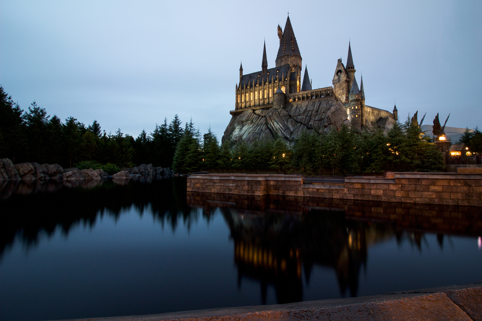 Canon EOS 100D (EOS Rebel SL1 / EOS Kiss X7) sample photo. Hogwarts castle photography