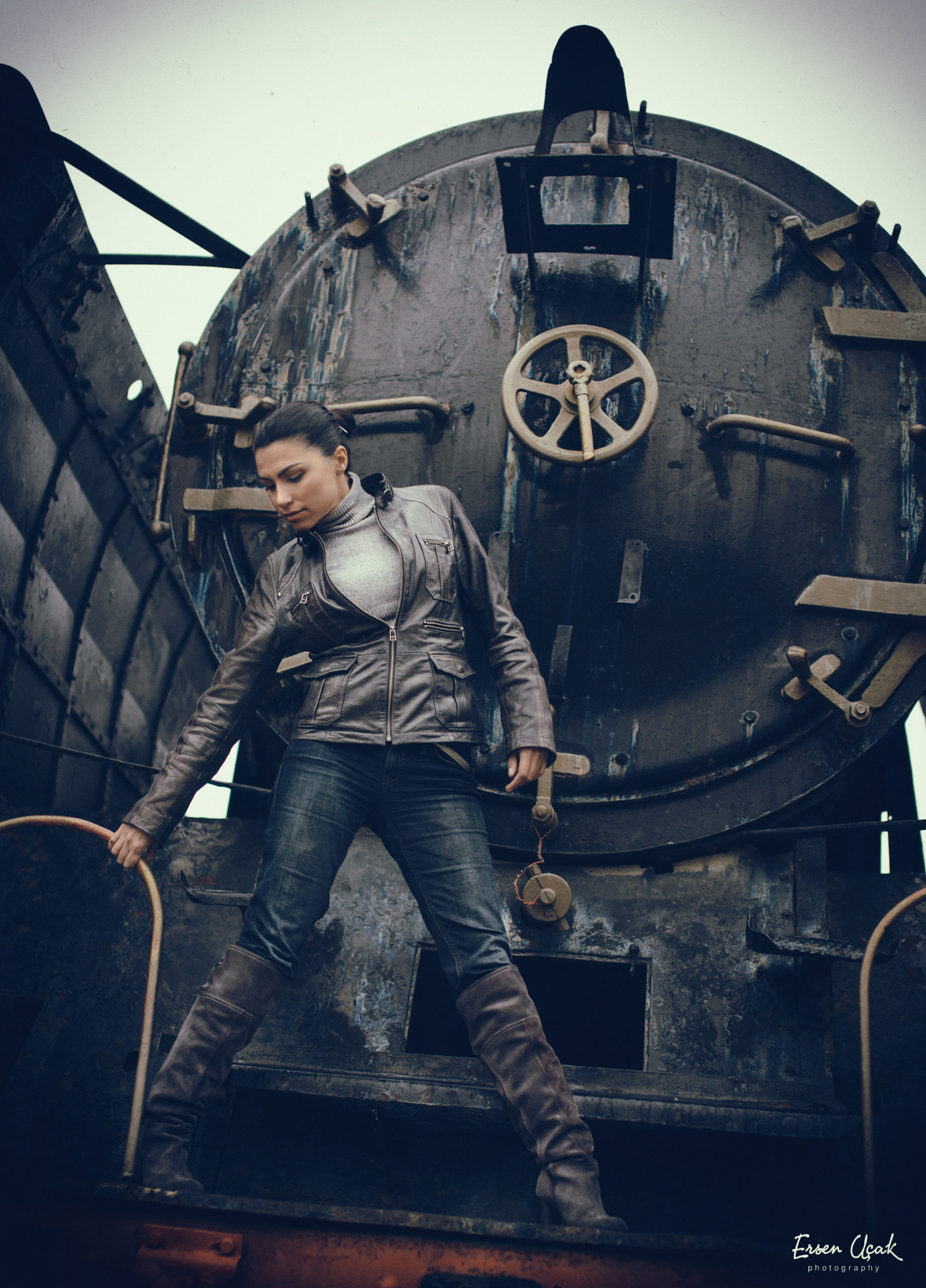 Sony a99 II + Sigma 50mm F1.4 EX DG HSM sample photo. Fashion on the steam engine photography