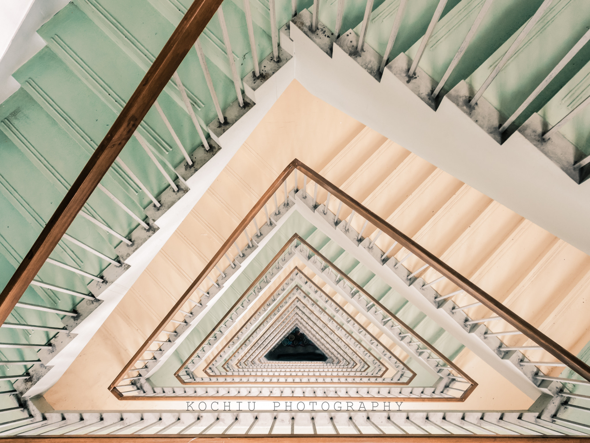 Nikon AF-S Nikkor 17-35mm F2.8D ED-IF sample photo. Spiral stairs photography