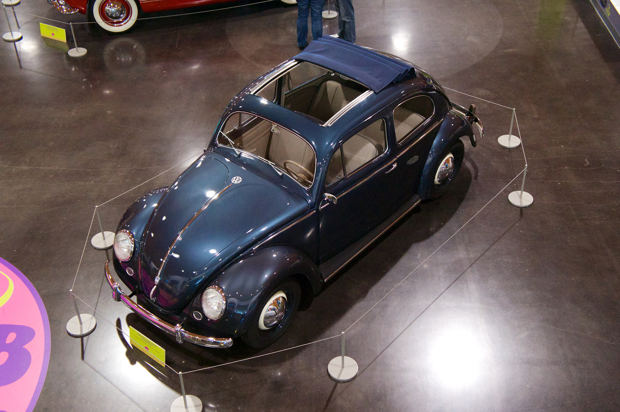 Sony Alpha NEX-3N + Sony E 18-55mm F3.5-5.6 OSS sample photo. 1953 volkswagen beetle at lemay photography