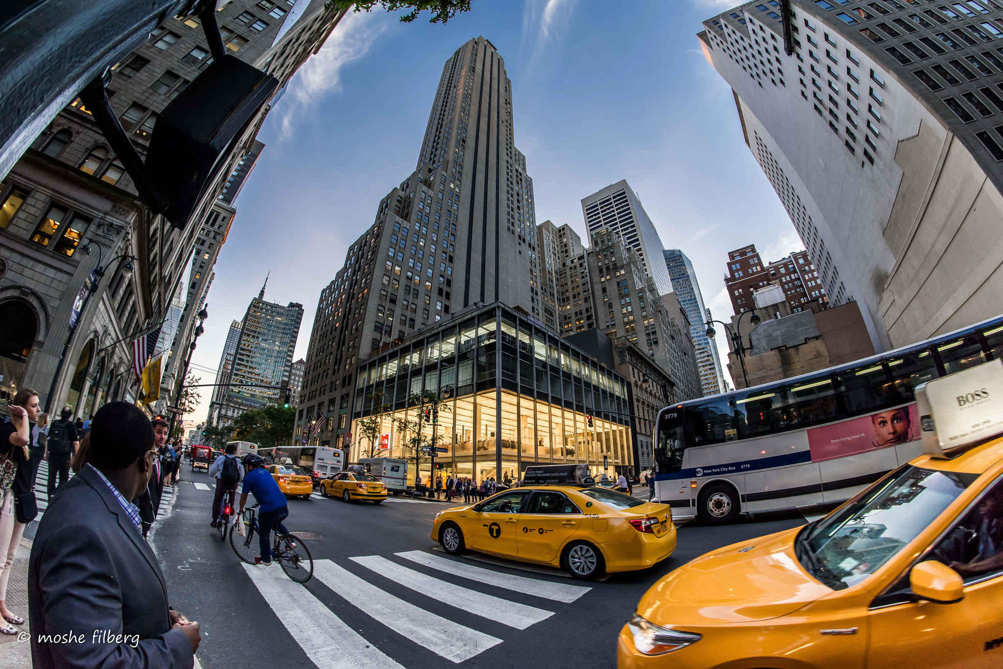 Nikon D810 + Samyang 12mm F2.8 ED AS NCS Fisheye sample photo. Yellow cab photography