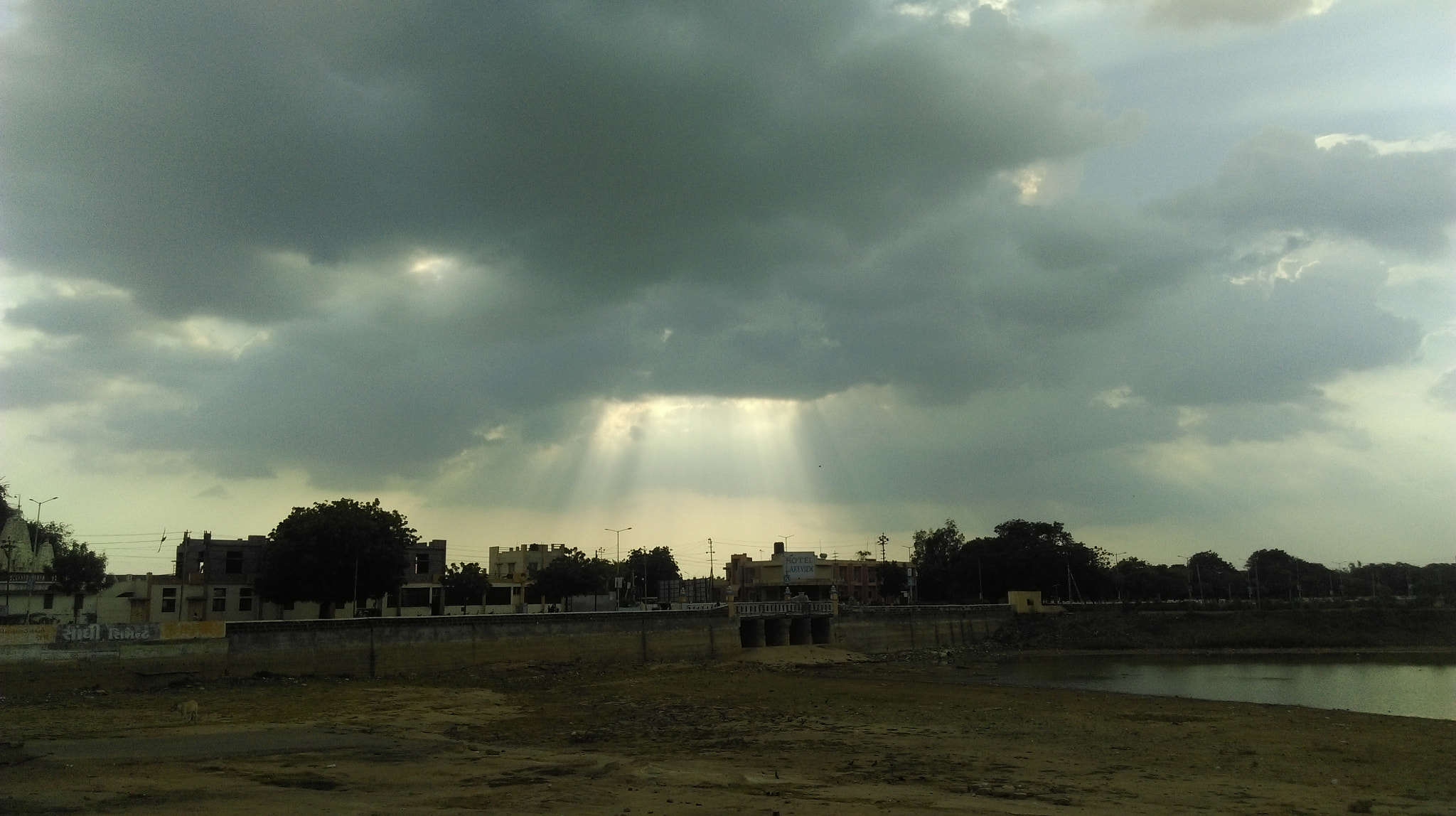 HTC DESIRE 826 DUAL SIM sample photo. A storm brewing photography