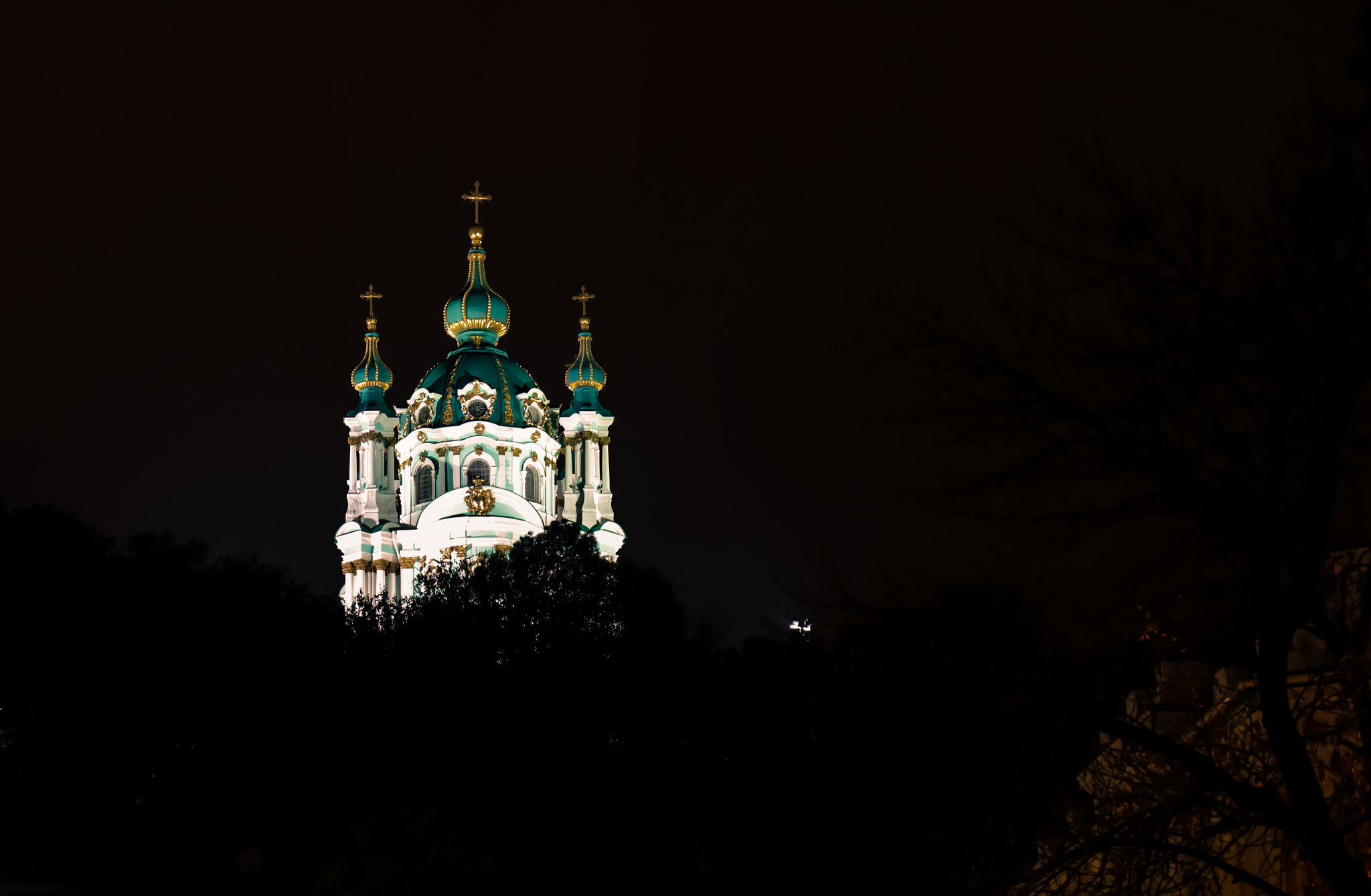 Canon EOS 760D (EOS Rebel T6s / EOS 8000D) sample photo. Night view on the church  photography
